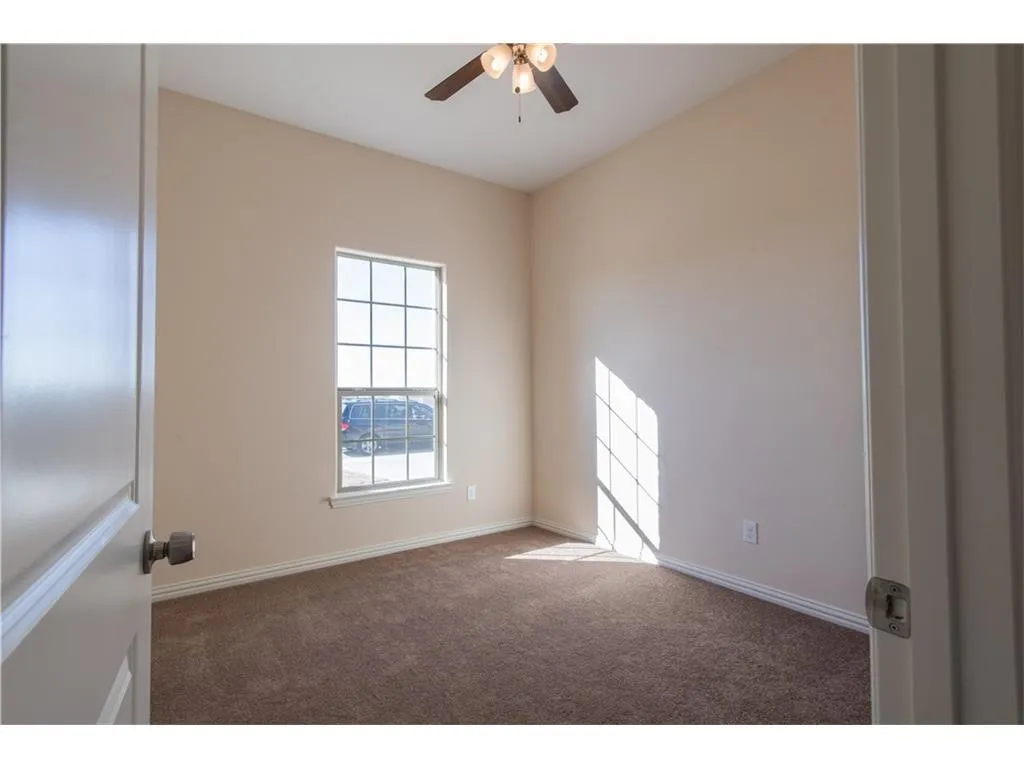 Single Family Residence For Rent in Dallas County , 4004 Hanaa Court, Irving, Texas 75038, 5 Bedroom, 3 Bathroom, 2 Garage spaces, 3,395 Sqft, built in 2016, mls#21347386, Real Estate Agent in Irving, Homes For Rent in Dallas county, Homes For Rent in Irving, Realtor in Irving Texas, Real Estate Brokerage Independent Realty Texas, Luminita Cordes Realtor