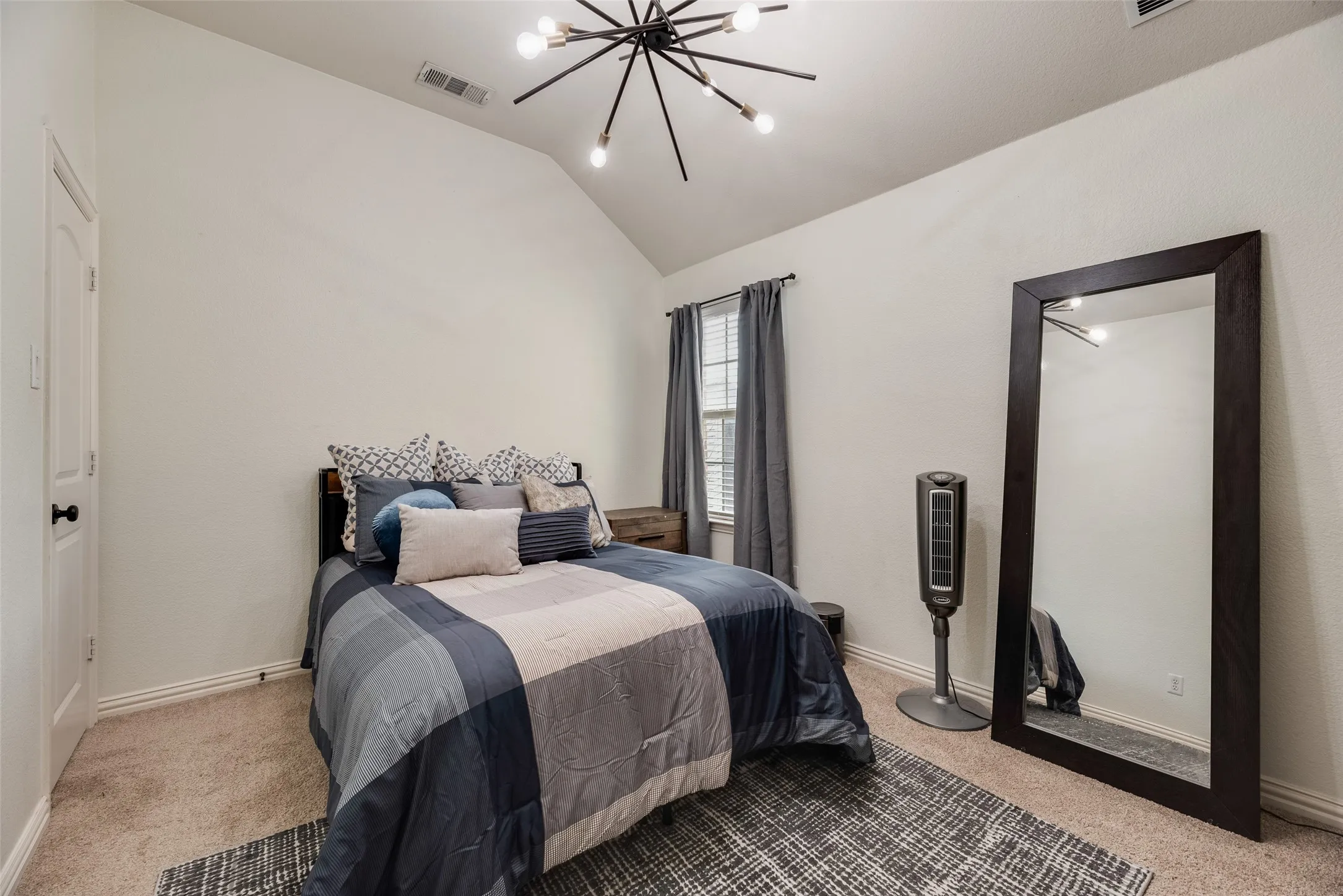 Single Family Residence For Sale in Collin County , 10769 Kingsford Lane, Frisco, Texas 75035, 5 Bedroom, 5 Bathroom, 3 Garage spaces, 3,785 Sqft, built in 2012, mls#21370908, Real Estate Agent in Frisco, Homes For Sale in Collin county, Homes For Sale in Frisco, Realtor in Frisco Texas, Real Estate Brokerage Independent Realty Texas, Luminita Cordes Realtor