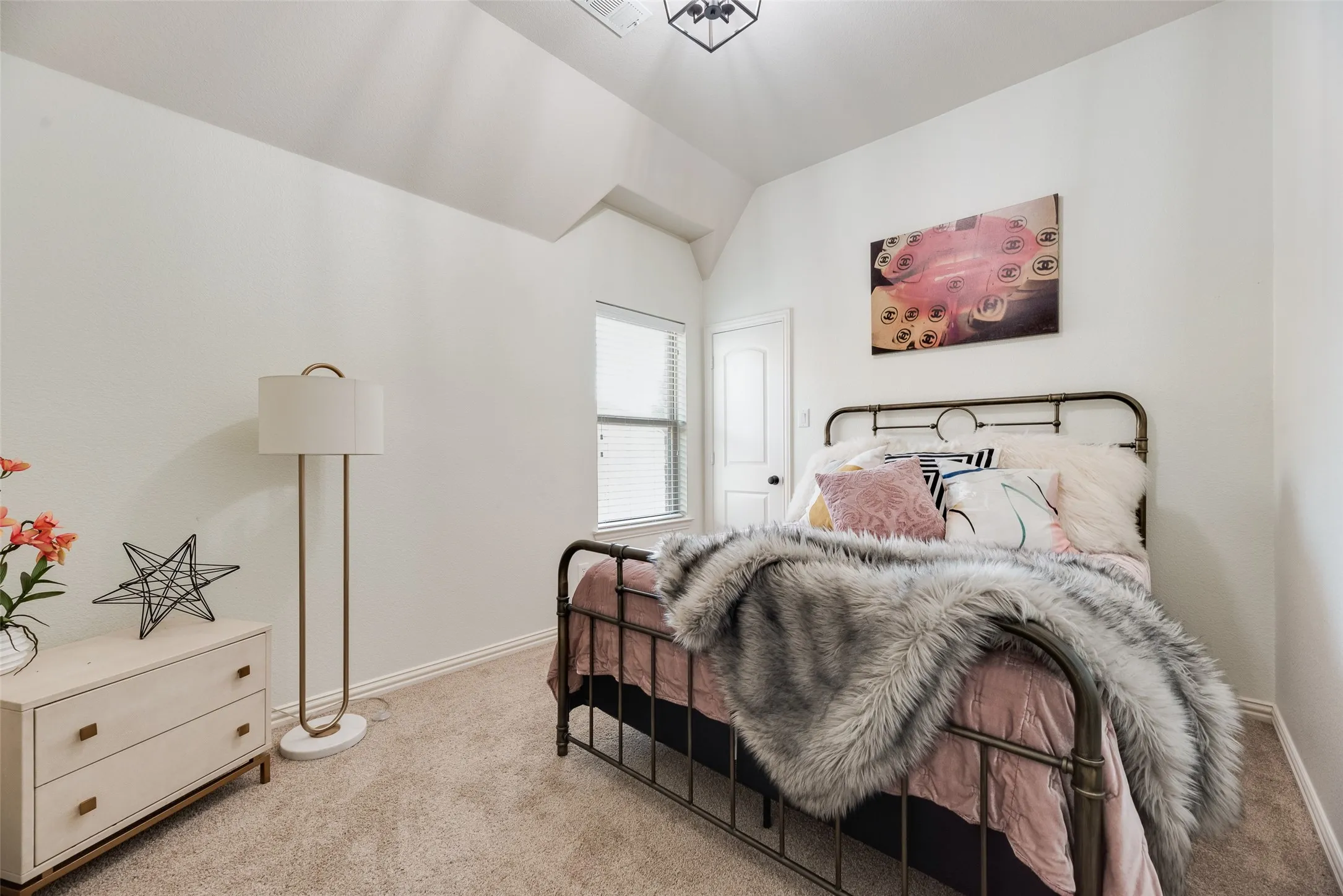 Single Family Residence For Sale in Collin County , 10769 Kingsford Lane, Frisco, Texas 75035, 5 Bedroom, 5 Bathroom, 3 Garage spaces, 3,785 Sqft, built in 2012, mls#21370908, Real Estate Agent in Frisco, Homes For Sale in Collin county, Homes For Sale in Frisco, Realtor in Frisco Texas, Real Estate Brokerage Independent Realty Texas, Luminita Cordes Realtor