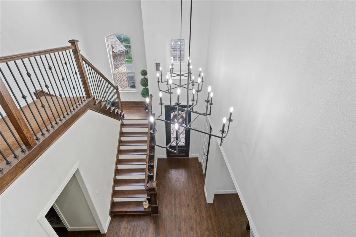 Single Family Residence For Sale in Collin County , 10769 Kingsford Lane, Frisco, Texas 75035, 5 Bedroom, 5 Bathroom, 3 Garage spaces, 3,785 Sqft, built in 2012, mls#21370908, Real Estate Agent in Frisco, Homes For Sale in Collin county, Homes For Sale in Frisco, Realtor in Frisco Texas, Real Estate Brokerage Independent Realty Texas, Luminita Cordes Realtor