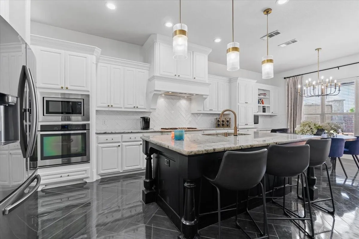 Single Family Residence For Sale in Collin County , 10769 Kingsford Lane, Frisco, Texas 75035, 5 Bedroom, 5 Bathroom, 3 Garage spaces, 3,785 Sqft, built in 2012, mls#21370908, Real Estate Agent in Frisco, Homes For Sale in Collin county, Homes For Sale in Frisco, Realtor in Frisco Texas, Real Estate Brokerage Independent Realty Texas, Luminita Cordes Realtor