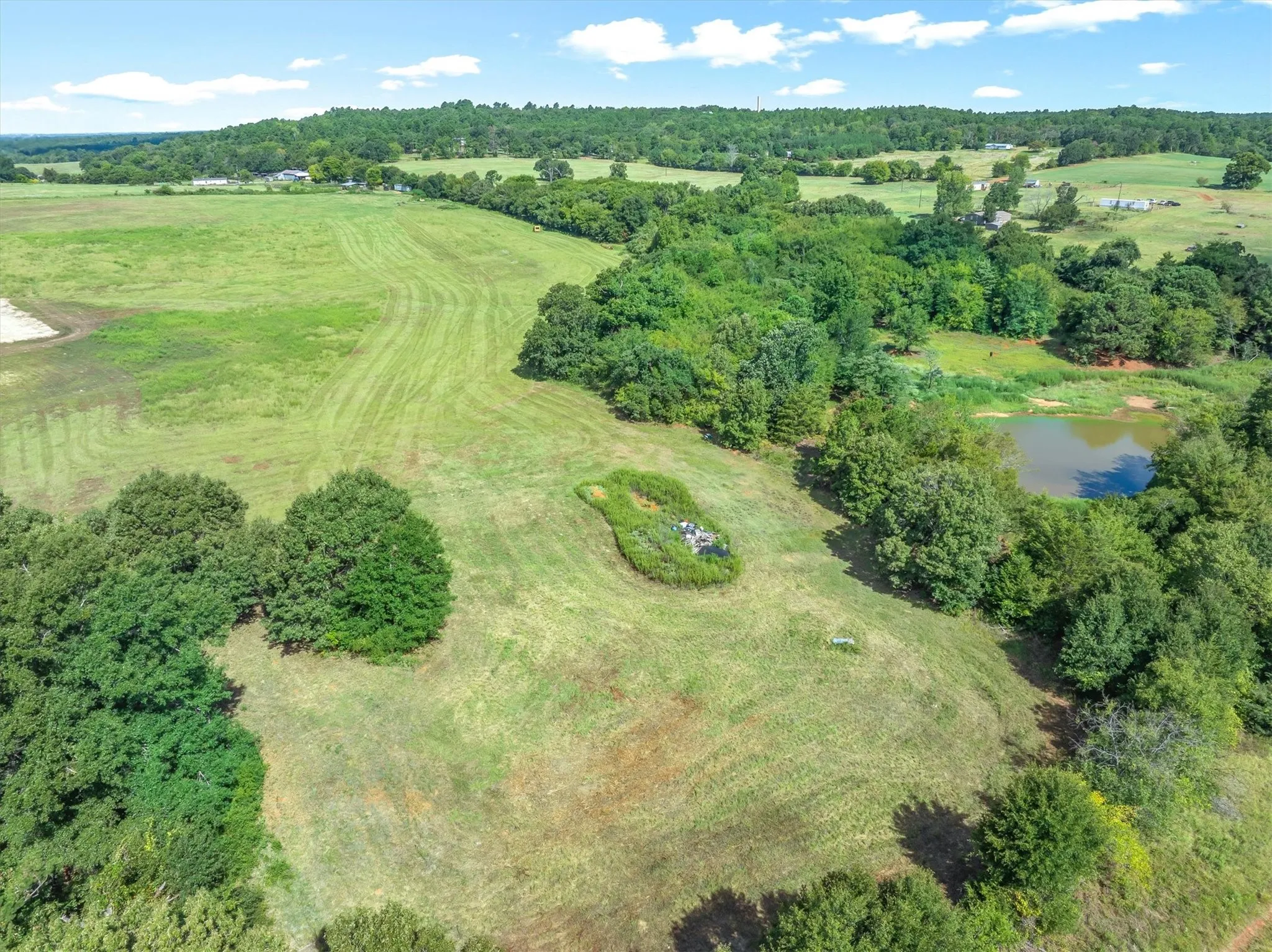 Mobile Home For Sale in Henderson County , 10815 FM-315, Poynor, Texas 75782, 4 Bedroom, 2 Bathroom, Garage spaces, 1,568 Sqft, built in 1998, mls#21372041, Real Estate Agent in Poynor, Homes For Sale in Henderson county, Homes For Sale in Poynor, Realtor in Poynor Texas, Real Estate Brokerage Independent Realty Texas, Luminita Cordes Realtor