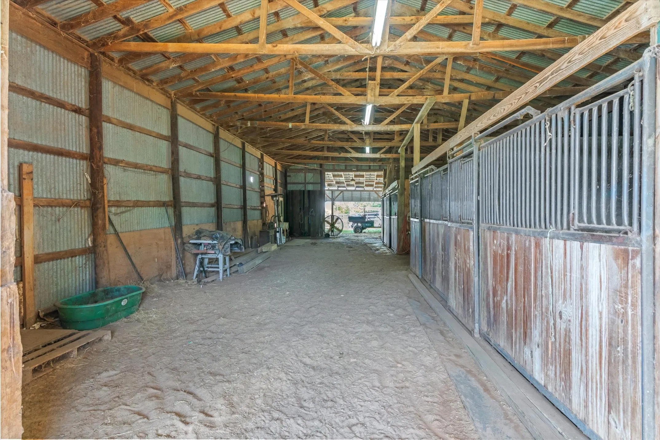 Mobile Home For Sale in Henderson County , 10815 FM-315, Poynor, Texas 75782, 4 Bedroom, 2 Bathroom, Garage spaces, 1,568 Sqft, built in 1998, mls#21372041, Real Estate Agent in Poynor, Homes For Sale in Henderson county, Homes For Sale in Poynor, Realtor in Poynor Texas, Real Estate Brokerage Independent Realty Texas, Luminita Cordes Realtor