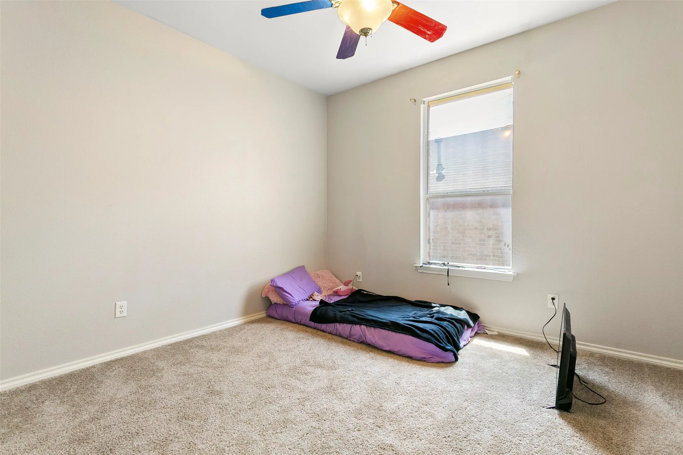 Single Family Residence For Sale in Tarrant County , 8641 Shadow Trace Drive, Fort Worth, Texas 76244, 5 Bedroom, 3 Bathroom, 2 Garage spaces, 3,130 Sqft, built in 2001, mls#21370511, Real Estate Agent in Fort Worth, Homes For Sale in Tarrant county, Homes For Sale in Fort Worth, Realtor in Fort Worth Texas, Real Estate Brokerage Independent Realty Texas, Luminita Cordes Realtor