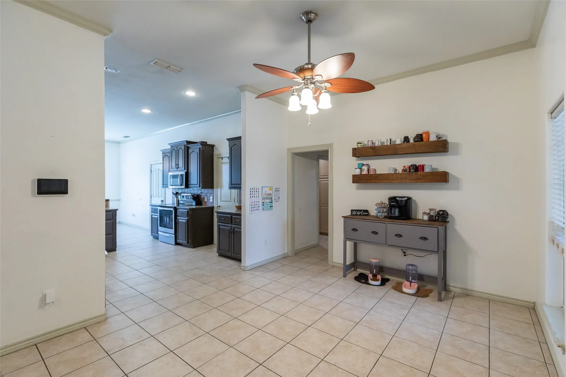 Single Family Residence For Sale in Taylor County , 8626 Ranch Road, Abilene, Texas 79602, 4 Bedroom, 2 Bathroom, 2 Garage spaces, 2,245 Sqft, built in 2004, mls#21371634, Real Estate Agent in Abilene, Homes For Sale in Taylor county, Homes For Sale in Abilene, Realtor in Abilene Texas, Real Estate Brokerage Independent Realty Texas, Luminita Cordes Realtor