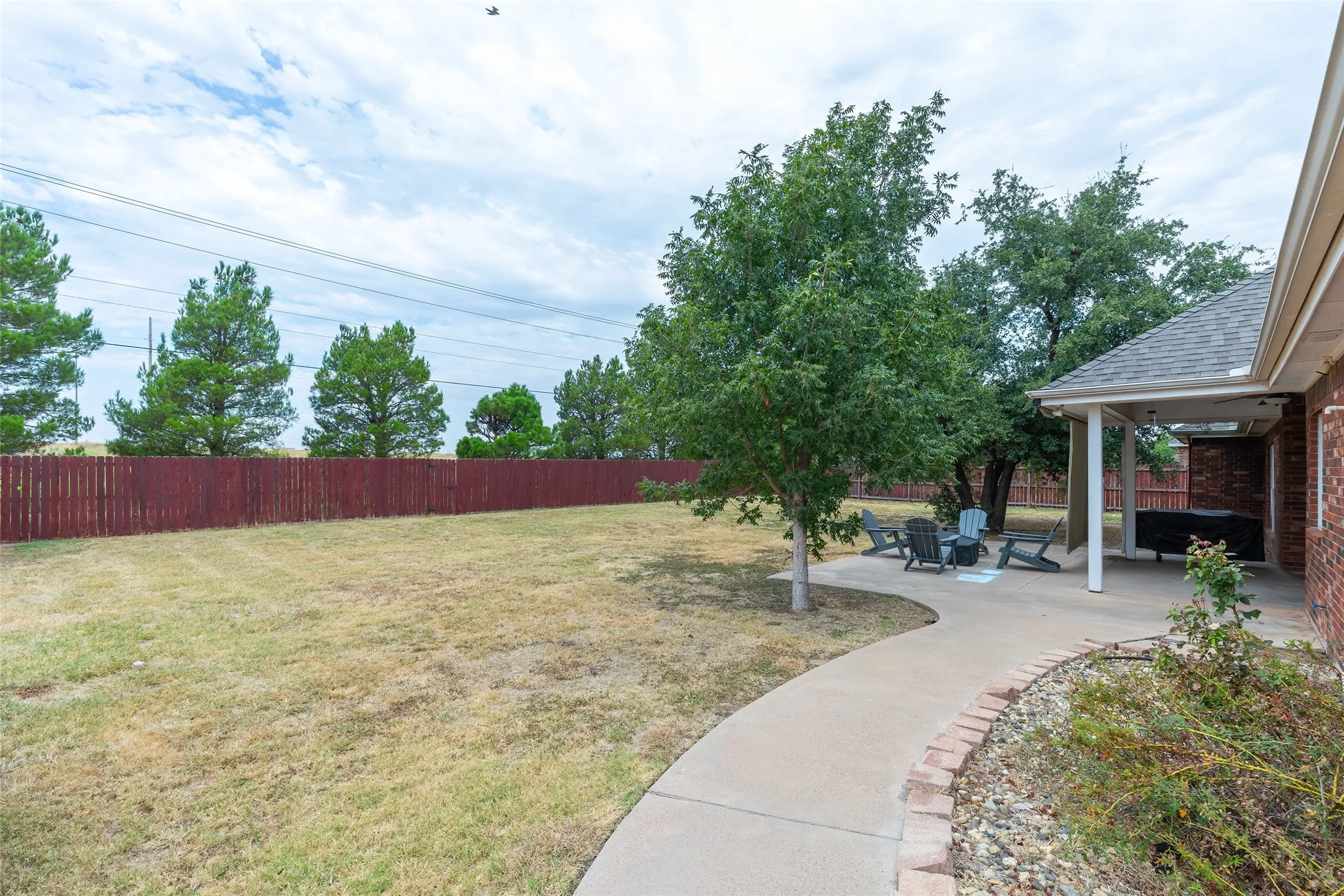 Single Family Residence For Sale in Taylor County , 8626 Ranch Road, Abilene, Texas 79602, 4 Bedroom, 2 Bathroom, 2 Garage spaces, 2,245 Sqft, built in 2004, mls#21371634, Real Estate Agent in Abilene, Homes For Sale in Taylor county, Homes For Sale in Abilene, Realtor in Abilene Texas, Real Estate Brokerage Independent Realty Texas, Luminita Cordes Realtor