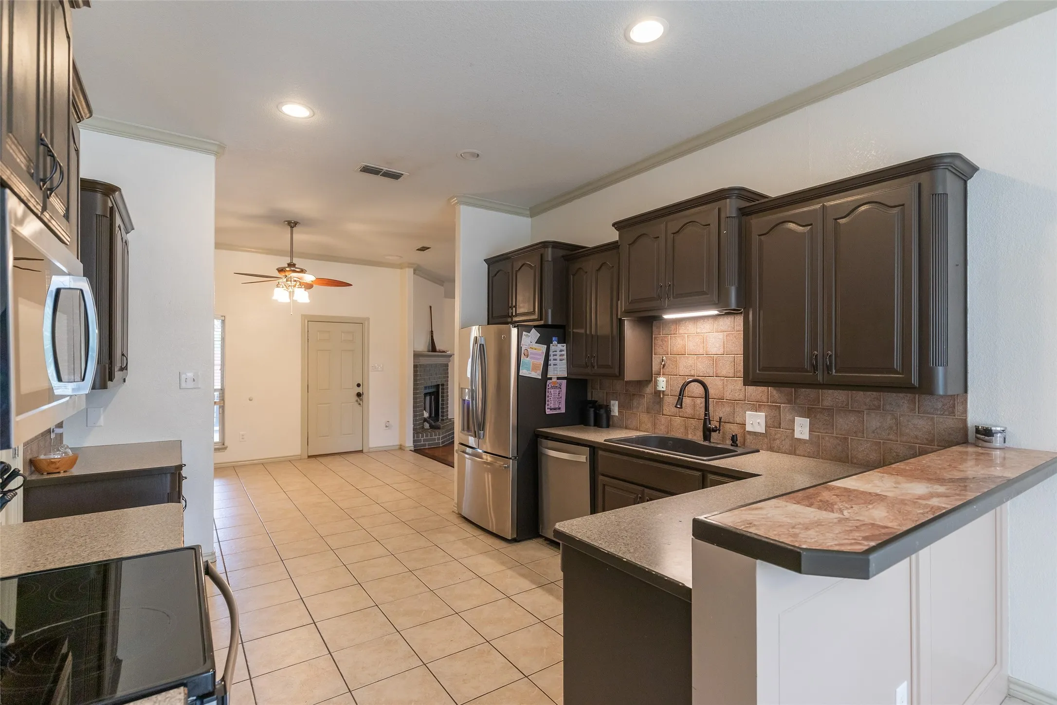 Single Family Residence For Sale in Taylor County , 8626 Ranch Road, Abilene, Texas 79602, 4 Bedroom, 2 Bathroom, 2 Garage spaces, 2,245 Sqft, built in 2004, mls#21371634, Real Estate Agent in Abilene, Homes For Sale in Taylor county, Homes For Sale in Abilene, Realtor in Abilene Texas, Real Estate Brokerage Independent Realty Texas, Luminita Cordes Realtor