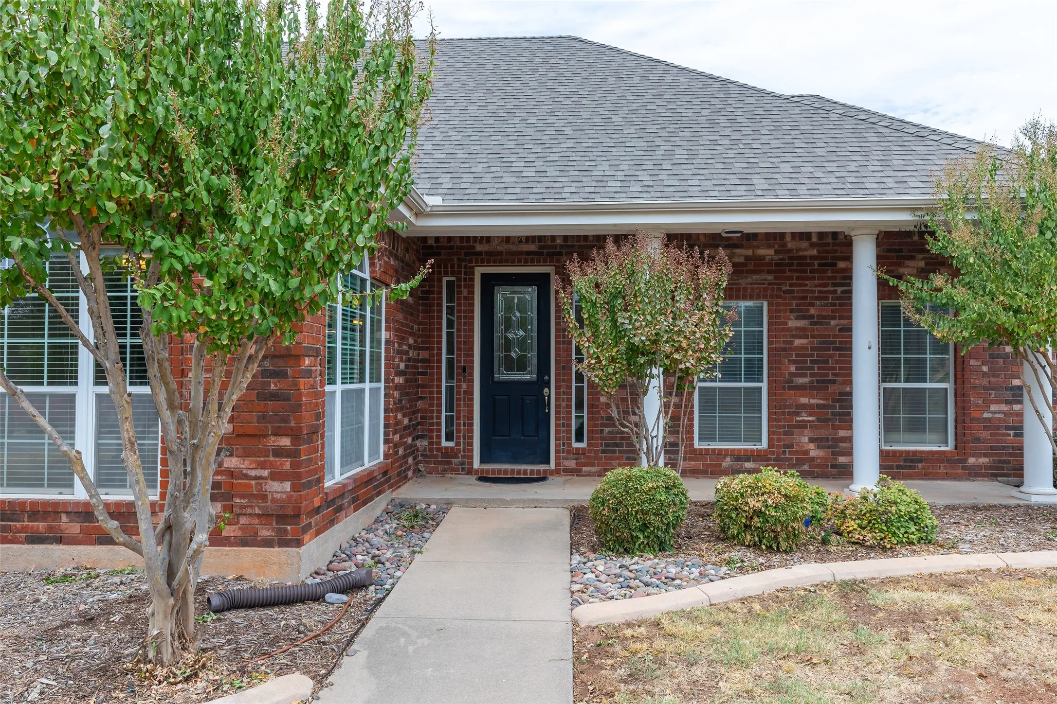 Single Family Residence For Sale in Taylor County , 8626 Ranch Road, Abilene, Texas 79602, 4 Bedroom, 2 Bathroom, 2 Garage spaces, 2,245 Sqft, built in 2004, mls#21371634, Real Estate Agent in Abilene, Homes For Sale in Taylor county, Homes For Sale in Abilene, Realtor in Abilene Texas, Real Estate Brokerage Independent Realty Texas, Luminita Cordes Realtor