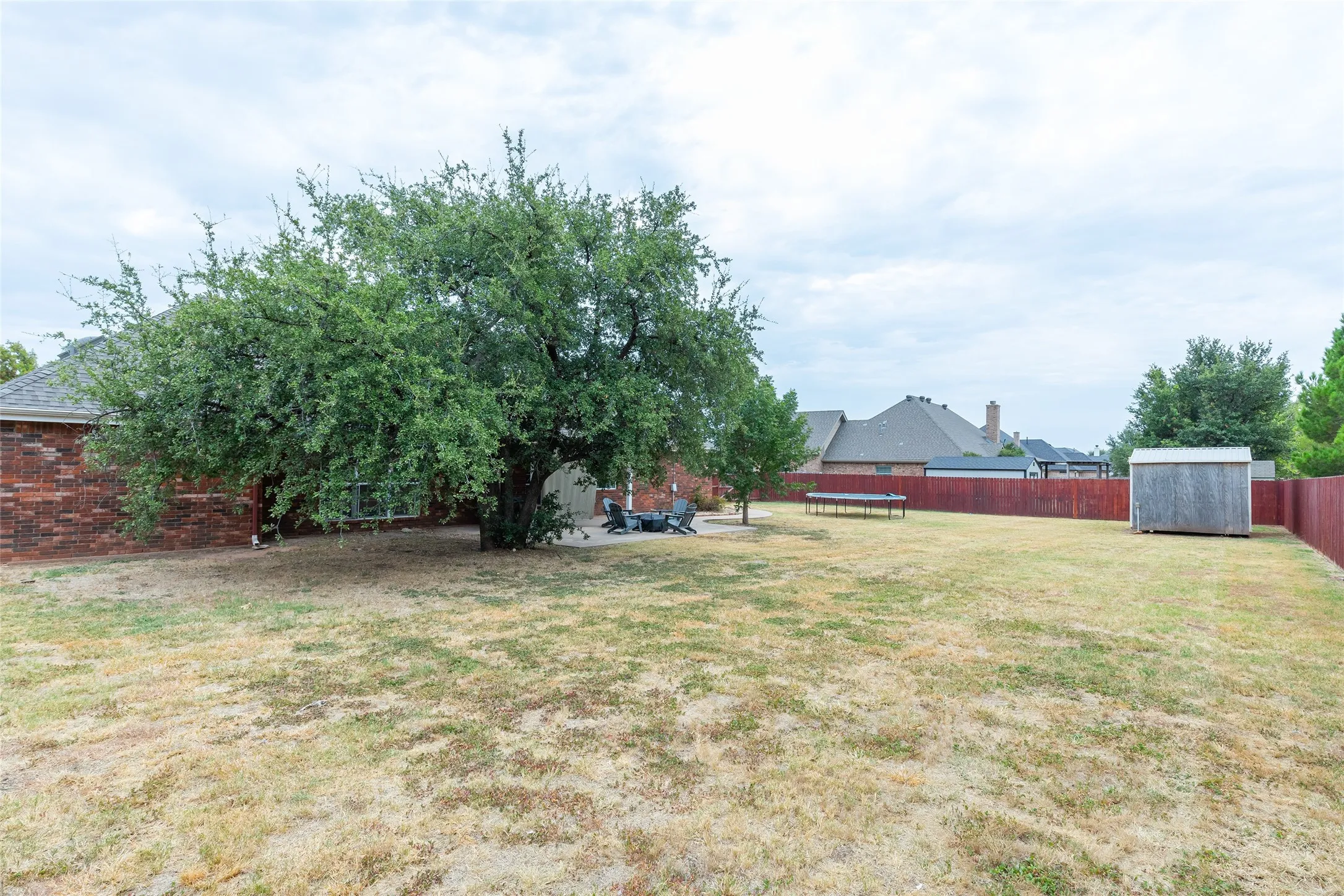 Single Family Residence For Sale in Taylor County , 8626 Ranch Road, Abilene, Texas 79602, 4 Bedroom, 2 Bathroom, 2 Garage spaces, 2,245 Sqft, built in 2004, mls#21371634, Real Estate Agent in Abilene, Homes For Sale in Taylor county, Homes For Sale in Abilene, Realtor in Abilene Texas, Real Estate Brokerage Independent Realty Texas, Luminita Cordes Realtor