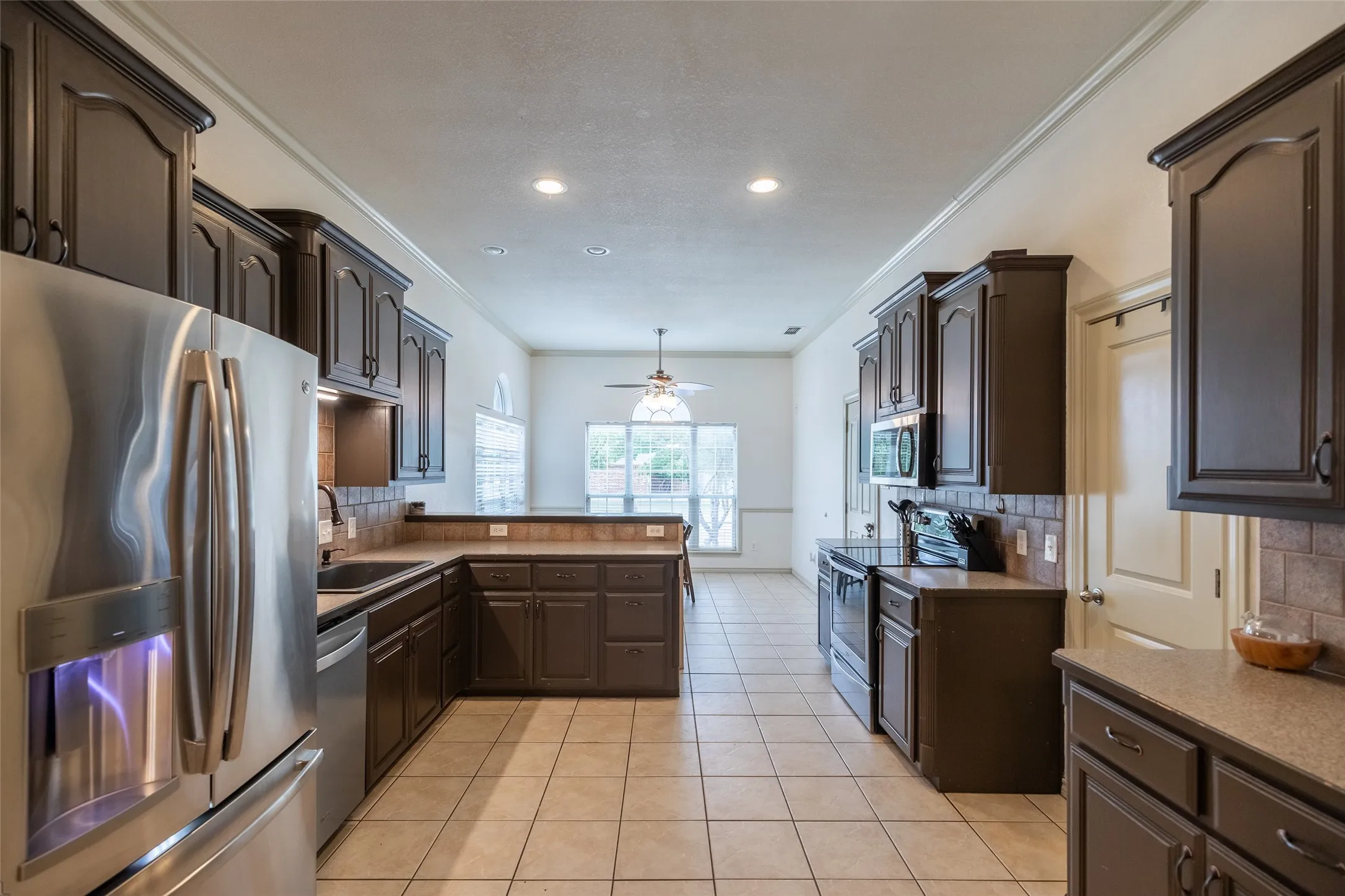 Single Family Residence For Sale in Taylor County , 8626 Ranch Road, Abilene, Texas 79602, 4 Bedroom, 2 Bathroom, 2 Garage spaces, 2,245 Sqft, built in 2004, mls#21371634, Real Estate Agent in Abilene, Homes For Sale in Taylor county, Homes For Sale in Abilene, Realtor in Abilene Texas, Real Estate Brokerage Independent Realty Texas, Luminita Cordes Realtor