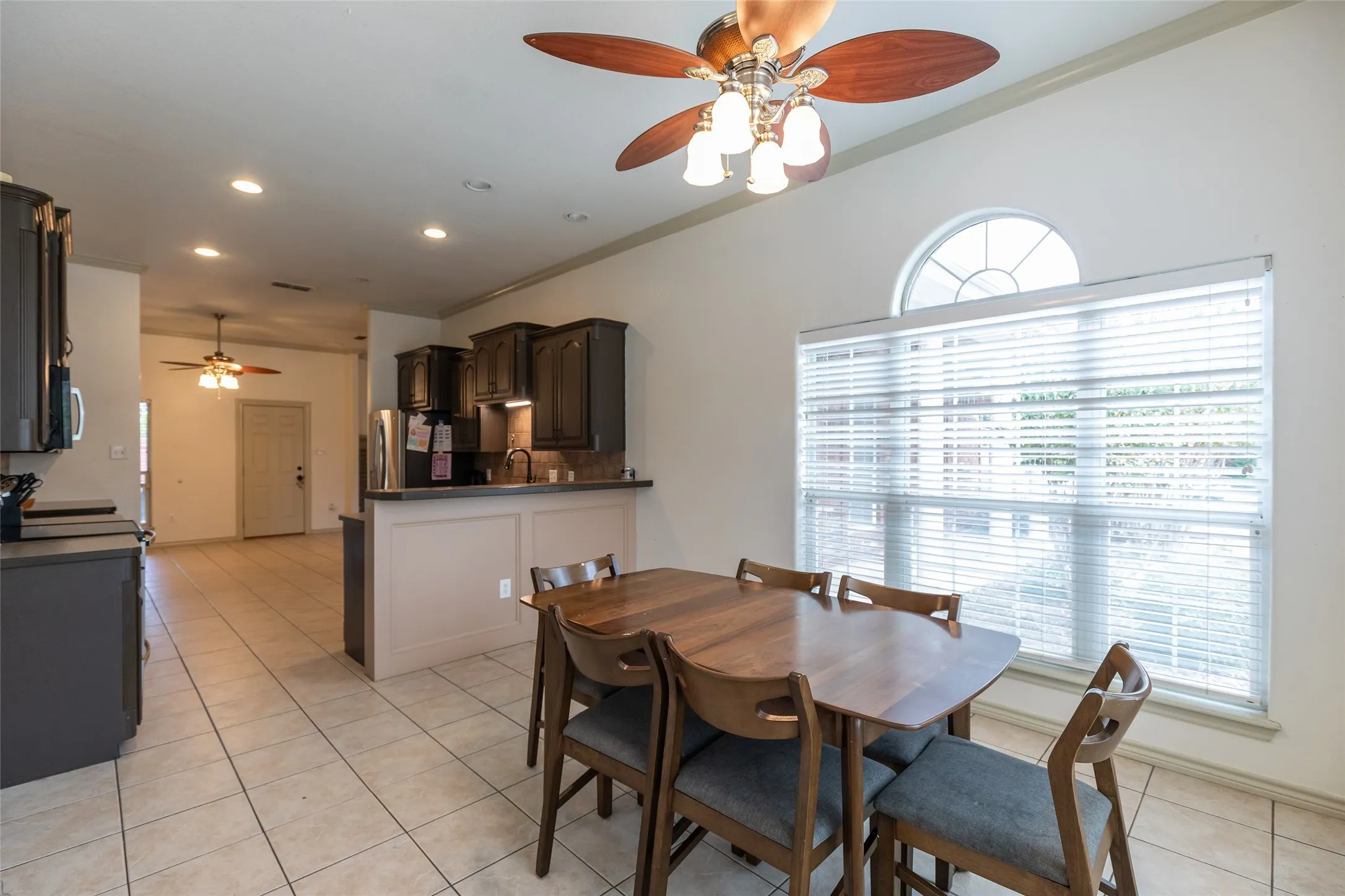Single Family Residence For Sale in Taylor County , 8626 Ranch Road, Abilene, Texas 79602, 4 Bedroom, 2 Bathroom, 2 Garage spaces, 2,245 Sqft, built in 2004, mls#21371634, Real Estate Agent in Abilene, Homes For Sale in Taylor county, Homes For Sale in Abilene, Realtor in Abilene Texas, Real Estate Brokerage Independent Realty Texas, Luminita Cordes Realtor