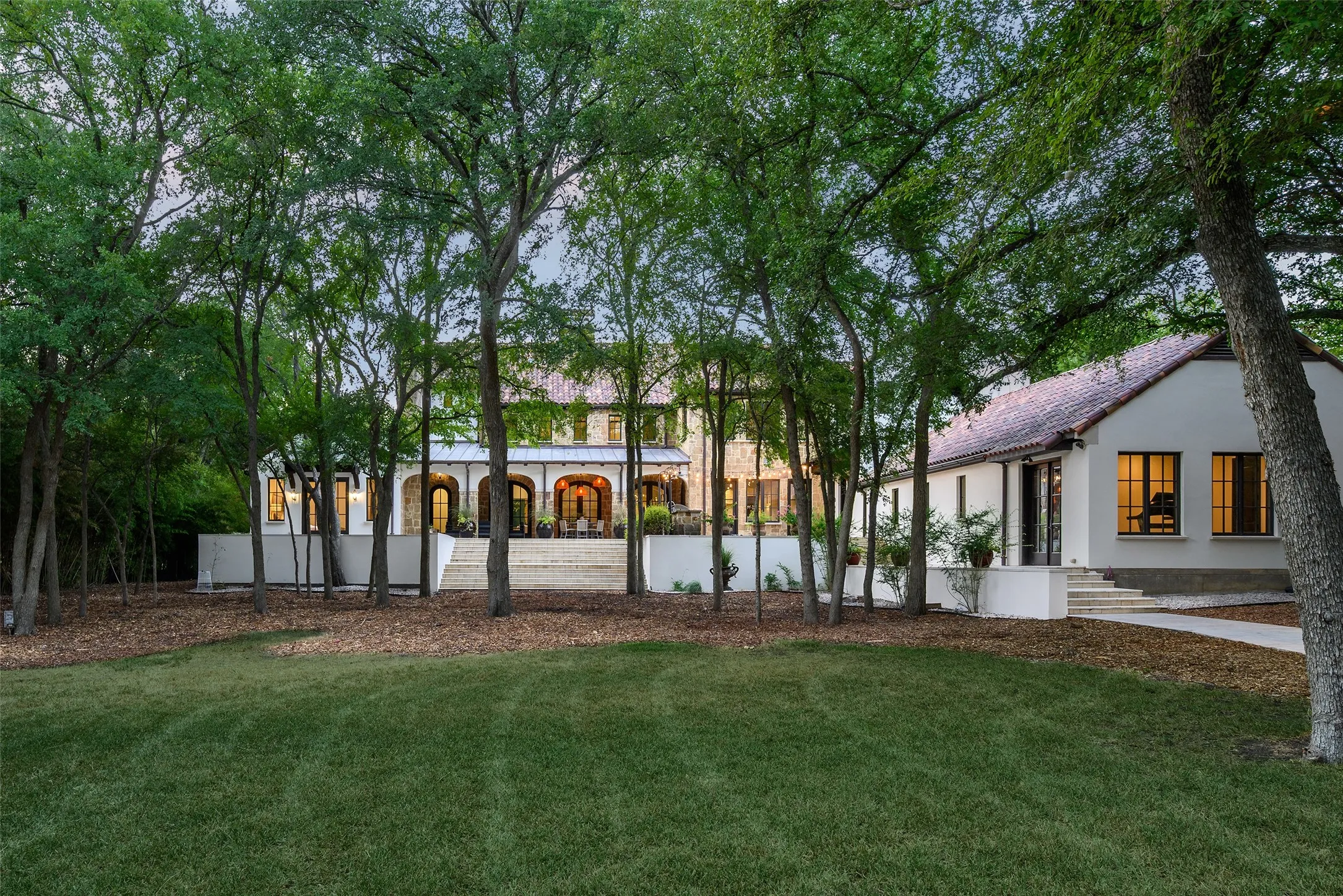 Single Family Residence For Sale in Dallas County , 4120 Cochran Chapel Road, Dallas, Texas 75209, 5 Bedroom, 7 Bathroom, 4 Garage spaces, 8,044 Sqft, built in 2006, mls#21352594, Real Estate Agent in Dallas, Homes For Sale in Dallas county, Homes For Sale in Dallas, Realtor in Dallas Texas, Real Estate Brokerage Independent Realty Texas, Luminita Cordes Realtor