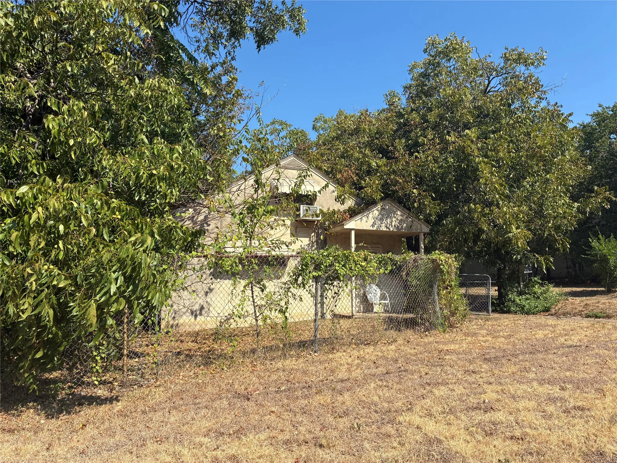 Improved Land For Sale in Dallas County , 2307 Knight Street, Dallas, Texas 75219, 0, 0, Garage spaces, 0 Sqft, built in 1926, mls#21372015, Real Estate Agent in Dallas, Homes For Sale in Dallas county, Homes For Sale in Dallas, Realtor in Dallas Texas, Real Estate Brokerage Independent Realty Texas, Luminita Cordes Realtor