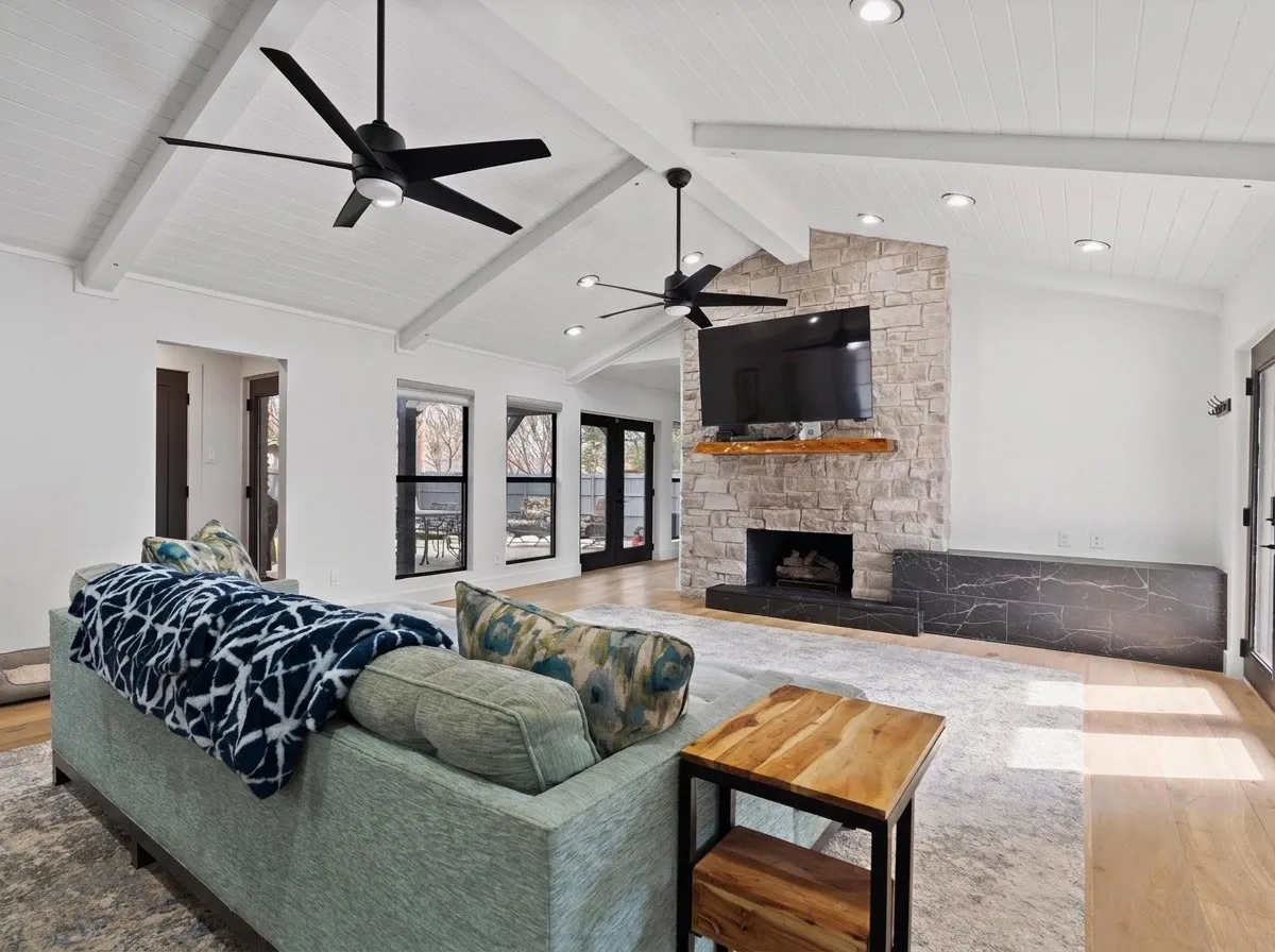 Single Family Residence For Sale in Dallas County , 3936 Cedar Bayou Drive, Dallas, Texas 75244, 4 Bedroom, 4 Bathroom, 4 Garage spaces, 3,550 Sqft, built in 1962, mls#21370109, Real Estate Agent in Dallas, Homes For Sale in Dallas county, Homes For Sale in Dallas, Realtor in Dallas Texas, Real Estate Brokerage Independent Realty Texas, Luminita Cordes Realtor
