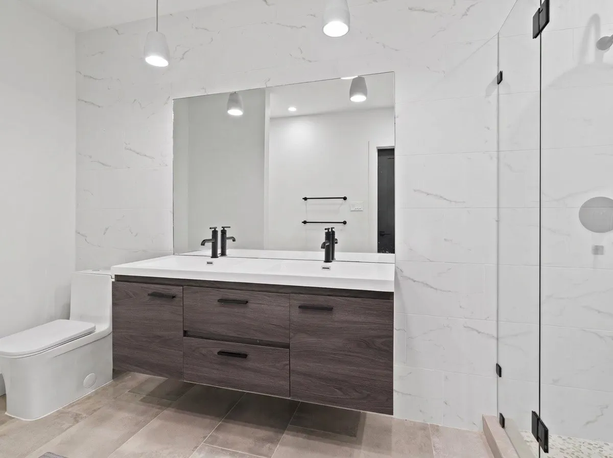 Powder bath
