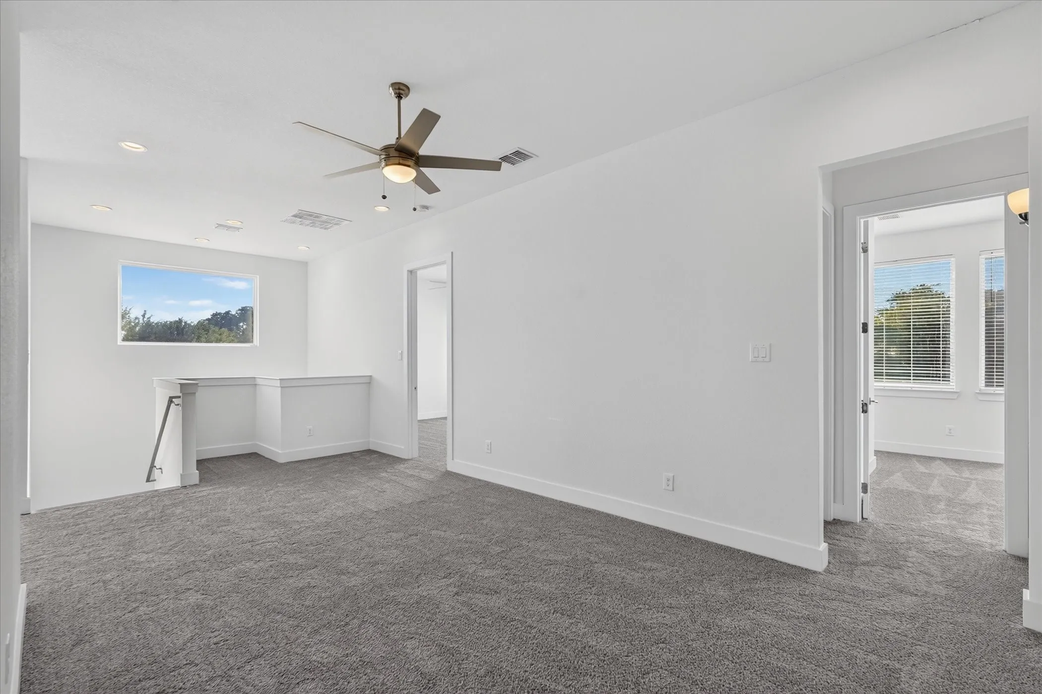 Single Family Residence For Sale in Dallas County , 5222 Lake Terrace Court, Garland, Texas 75043, 4 Bedroom, 3 Bathroom, 2 Garage spaces, 3,870 Sqft, built in 2016, mls#21370529, Real Estate Agent in Garland, Homes For Sale in Dallas county, Homes For Sale in Garland, Realtor in Garland Texas, Real Estate Brokerage Independent Realty Texas, Luminita Cordes Realtor
