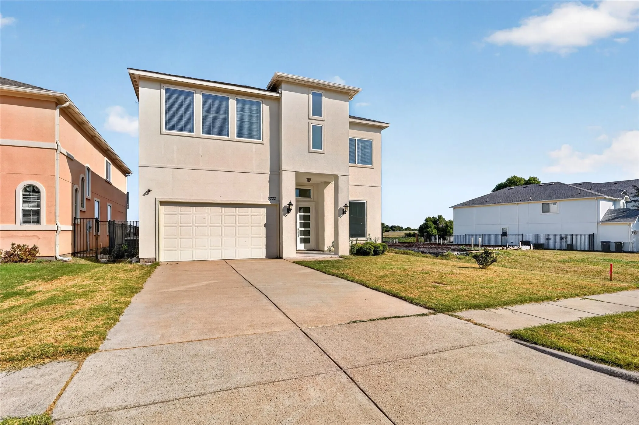 Single Family Residence For Sale in Dallas County , 5222 Lake Terrace Court, Garland, Texas 75043, 4 Bedroom, 3 Bathroom, 2 Garage spaces, 3,870 Sqft, built in 2016, mls#21370529, Real Estate Agent in Garland, Homes For Sale in Dallas county, Homes For Sale in Garland, Realtor in Garland Texas, Real Estate Brokerage Independent Realty Texas, Luminita Cordes Realtor