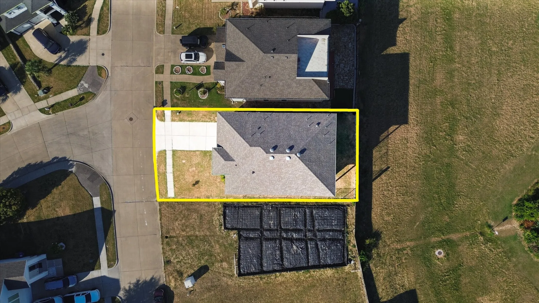 Single Family Residence For Sale in Dallas County , 5222 Lake Terrace Court, Garland, Texas 75043, 4 Bedroom, 3 Bathroom, 2 Garage spaces, 3,870 Sqft, built in 2016, mls#21370529, Real Estate Agent in Garland, Homes For Sale in Dallas county, Homes For Sale in Garland, Realtor in Garland Texas, Real Estate Brokerage Independent Realty Texas, Luminita Cordes Realtor