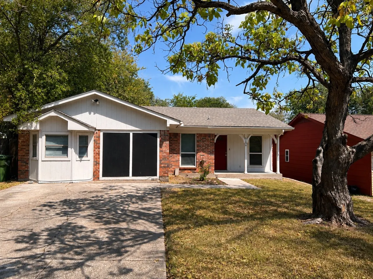 Single Family Residence For Sale in Tarrant County , 8136 Richard Street, White Settlement, Texas 76108, 4 Bedroom, 2 Bathroom, Garage spaces, 1,512 Sqft, built in 1978, mls#21368993, Real Estate Agent in White Settlement, Homes For Sale in Tarrant county, Homes For Sale in White Settlement, Realtor in White Settlement Texas, Real Estate Brokerage Independent Realty Texas, Luminita Cordes Realtor
