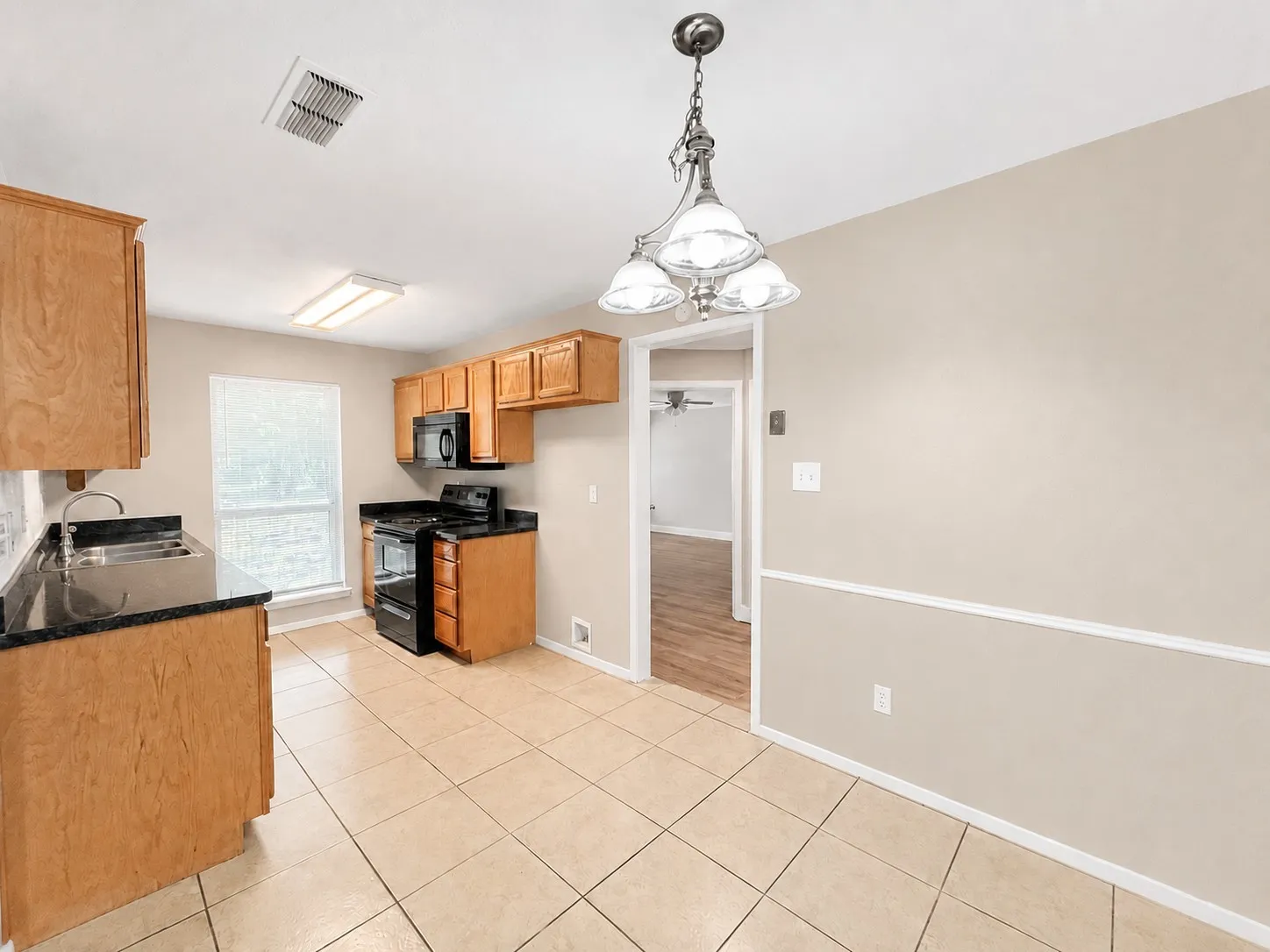 Single Family Residence For Sale in Tarrant County , 8136 Richard Street, White Settlement, Texas 76108, 4 Bedroom, 2 Bathroom, Garage spaces, 1,512 Sqft, built in 1978, mls#21368993, Real Estate Agent in White Settlement, Homes For Sale in Tarrant county, Homes For Sale in White Settlement, Realtor in White Settlement Texas, Real Estate Brokerage Independent Realty Texas, Luminita Cordes Realtor