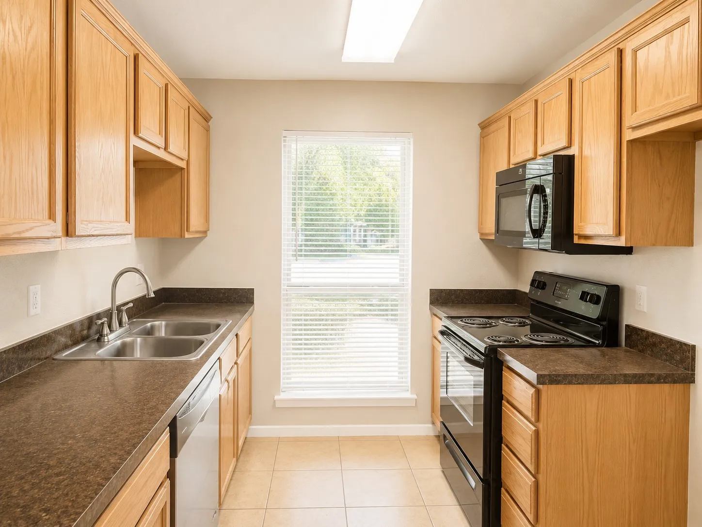Single Family Residence For Sale in Tarrant County , 8136 Richard Street, White Settlement, Texas 76108, 4 Bedroom, 2 Bathroom, Garage spaces, 1,512 Sqft, built in 1978, mls#21368993, Real Estate Agent in White Settlement, Homes For Sale in Tarrant county, Homes For Sale in White Settlement, Realtor in White Settlement Texas, Real Estate Brokerage Independent Realty Texas, Luminita Cordes Realtor