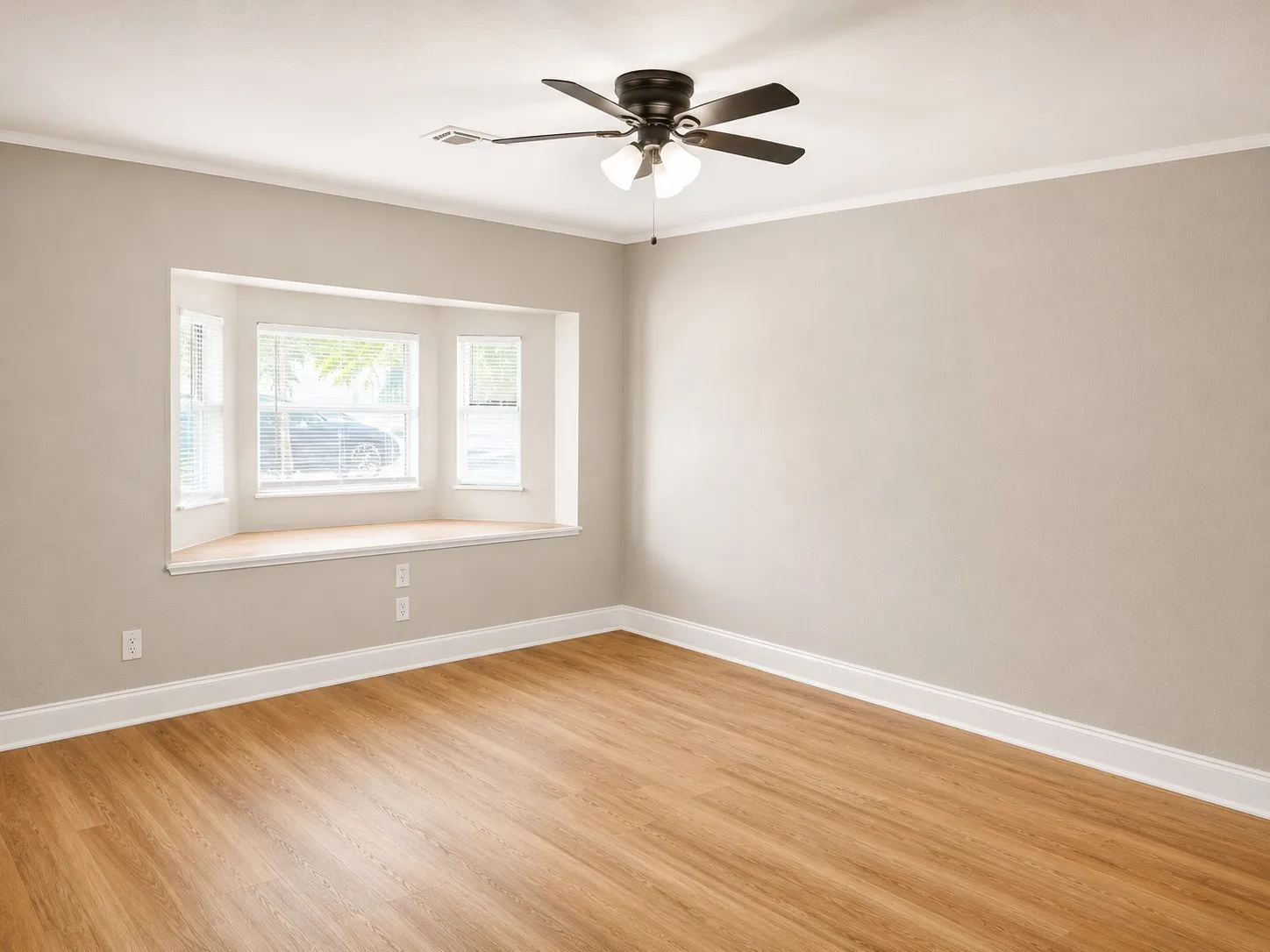 Single Family Residence For Sale in Tarrant County , 8136 Richard Street, White Settlement, Texas 76108, 4 Bedroom, 2 Bathroom, Garage spaces, 1,512 Sqft, built in 1978, mls#21368993, Real Estate Agent in White Settlement, Homes For Sale in Tarrant county, Homes For Sale in White Settlement, Realtor in White Settlement Texas, Real Estate Brokerage Independent Realty Texas, Luminita Cordes Realtor