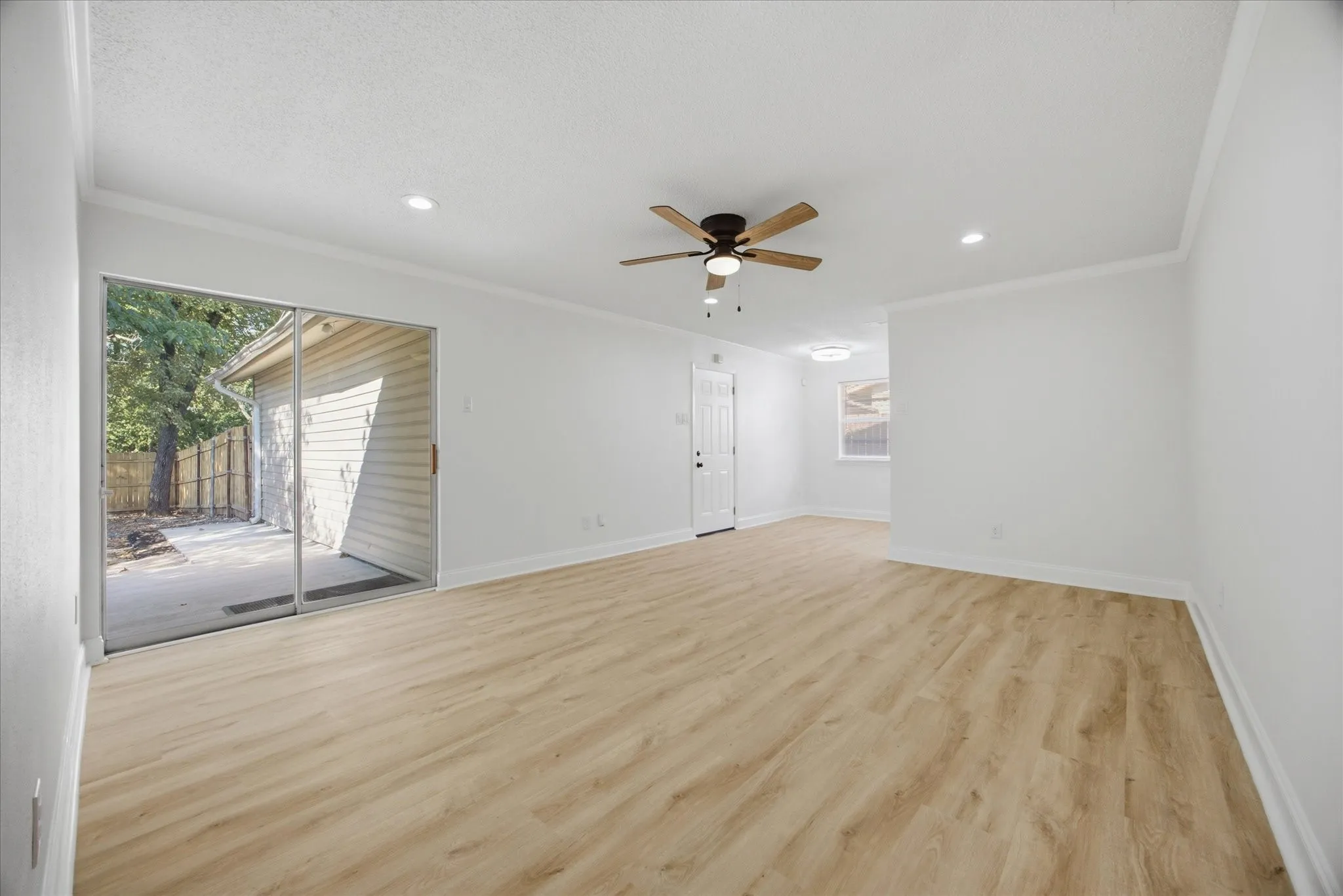 Single Family Residence For Sale in Dallas County , 4811 Stallcup Drive, Mesquite, Texas 75150, 4 Bedroom, 2 Bathroom, 2 Garage spaces, 1,264 Sqft, built in 1968, mls#21371884, Real Estate Agent in Mesquite, Homes For Sale in Dallas county, Homes For Sale in Mesquite, Realtor in Mesquite Texas, Real Estate Brokerage Independent Realty Texas, Luminita Cordes Realtor