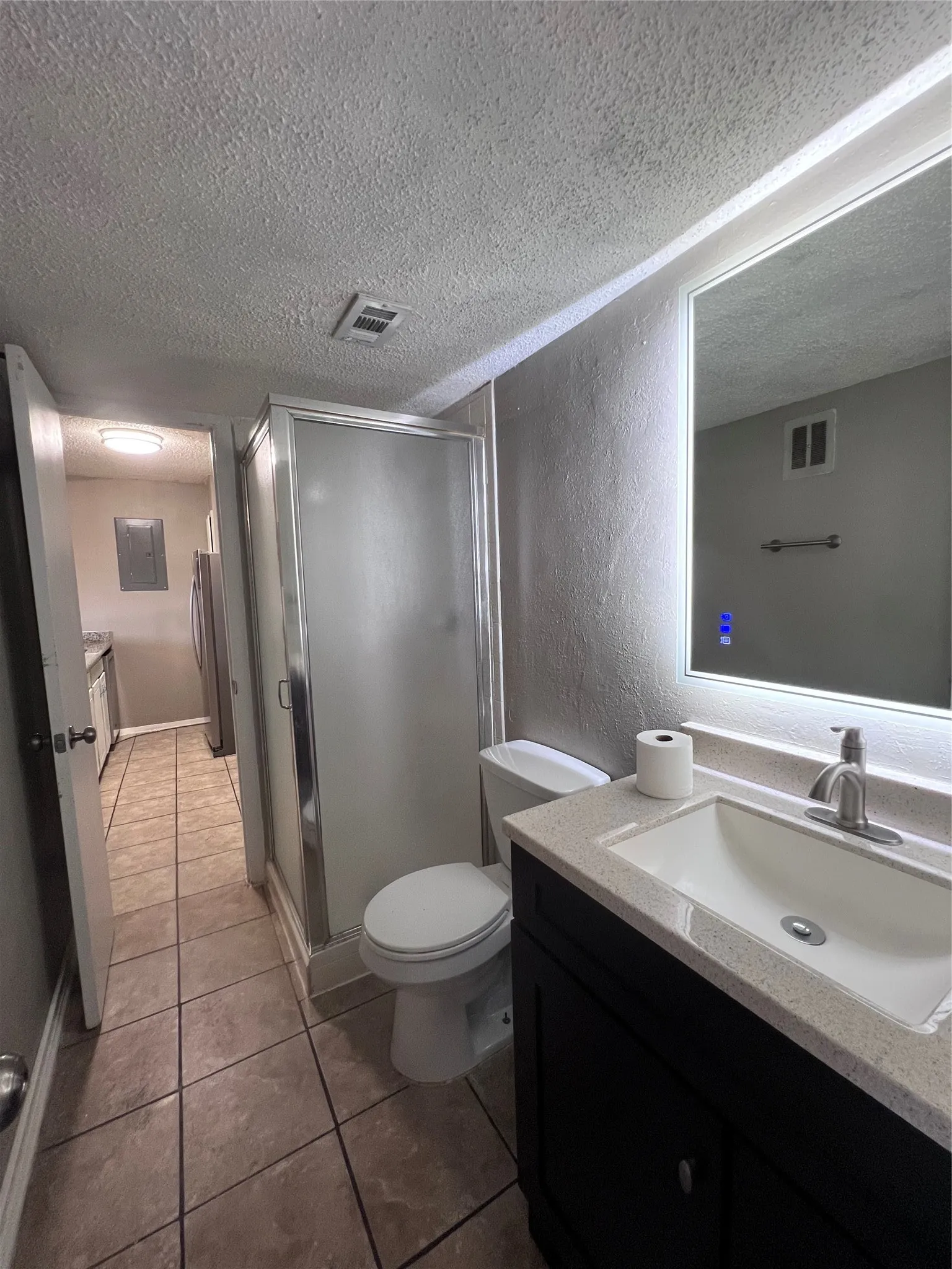 Condominium For Rent in Tarrant County , 5604 Boca Raton Boulevard 151, Fort Worth, Texas 76112, 3 Bedroom, 3 Bathroom, Garage spaces, 1,445 Sqft, built in 1972, mls#21372125, Real Estate Agent in Fort Worth, Homes For Rent in Tarrant county, Homes For Rent in Fort Worth, Realtor in Fort Worth Texas, Real Estate Brokerage Independent Realty Texas, Luminita Cordes Realtor