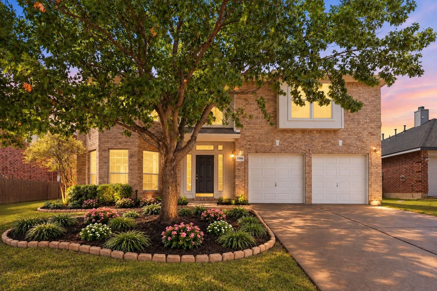 Single Family Residence For Sale in Denton County , 7100 Livingston Drive, Denton, Texas 76210, 6 Bedroom, 4 Bathroom, 2 Garage spaces, 4,011 Sqft, built in 2004, mls#21367936, Real Estate Agent in Denton, Homes For Sale in Denton county, Homes For Sale in Denton, Realtor in Denton Texas, Real Estate Brokerage Independent Realty Texas, Luminita Cordes Realtor