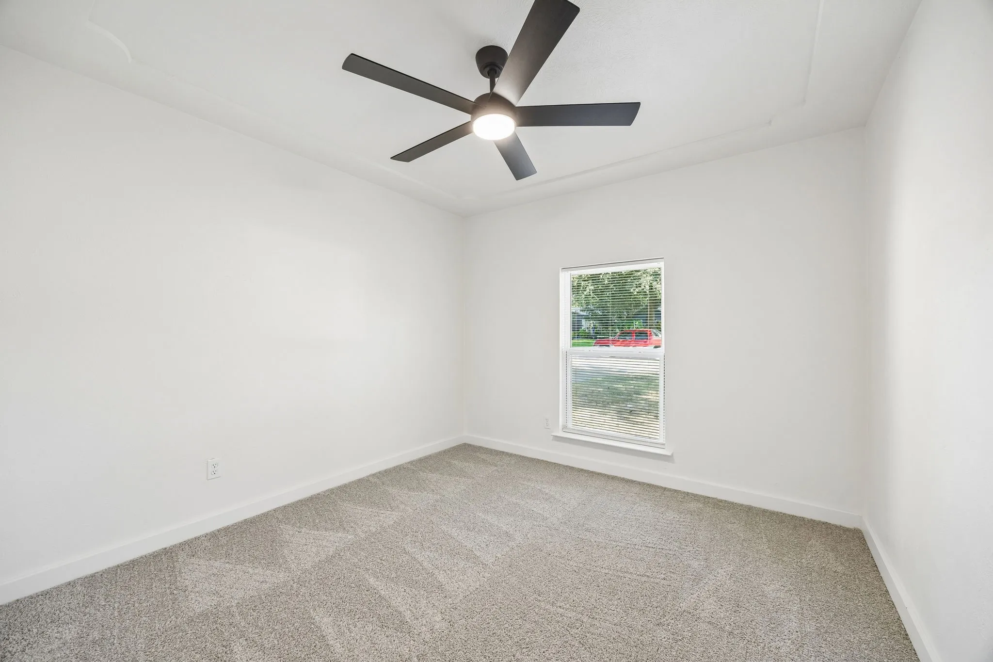 Single Family Residence For Sale in Tarrant County , 453 Edwards Drive, Saginaw, Texas 76179, 3 Bedroom, 2 Bathroom, 2 Garage spaces, 1,470 Sqft, built in 1976, mls#21371793, Real Estate Agent in Saginaw, Homes For Sale in Tarrant county, Homes For Sale in Saginaw, Realtor in Saginaw Texas, Real Estate Brokerage Independent Realty Texas, Luminita Cordes Realtor