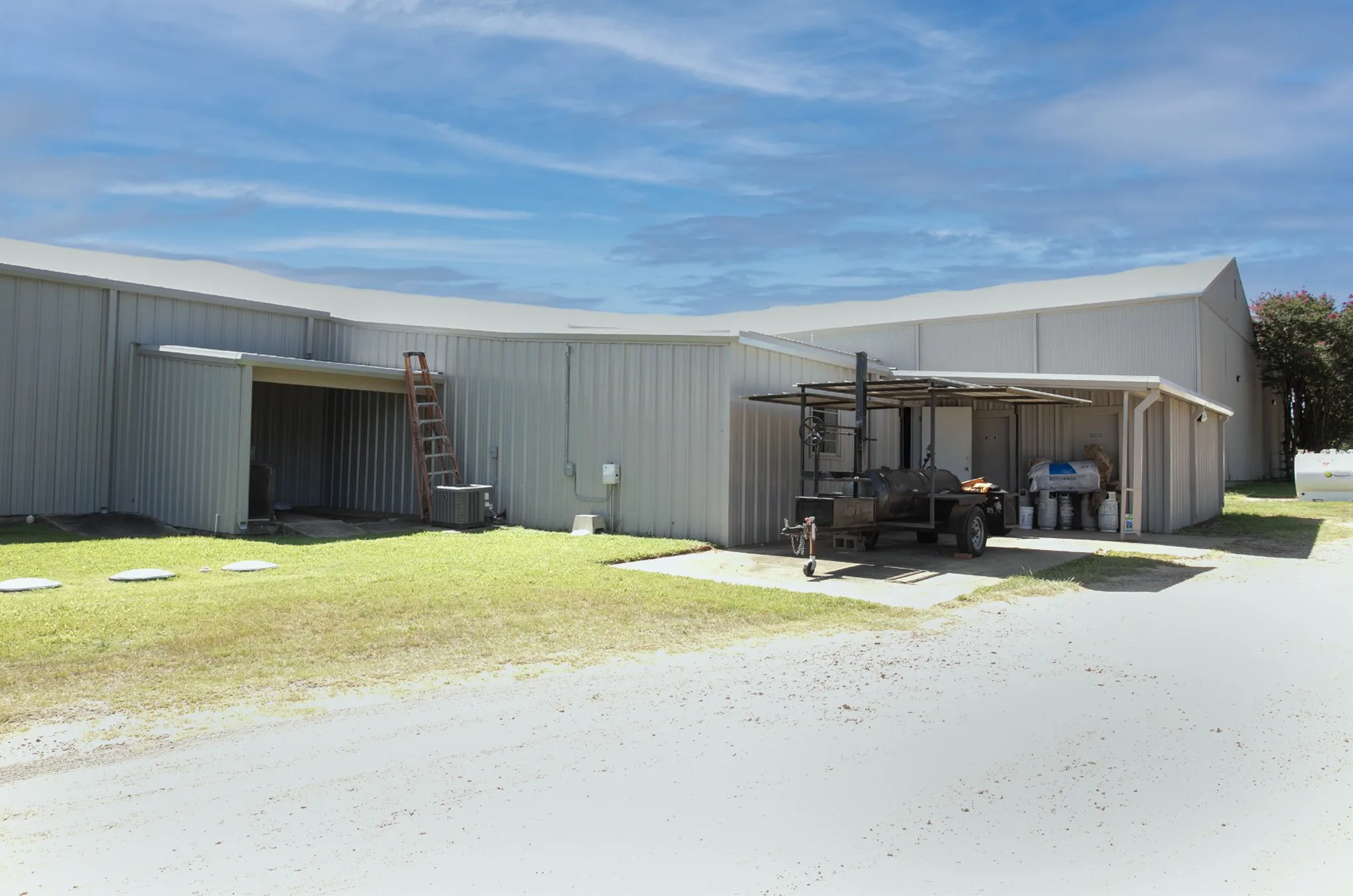 Industrial For Rent in Smith County , 15393 State Highway 64, Tyler, Texas 75704, 0, 0, Garage spaces, 0 Sqft, built in 1960, mls#21372136, Real Estate Agent in Tyler, Homes For Rent in Smith county, Homes For Rent in Tyler, Realtor in Tyler Texas, Real Estate Brokerage Independent Realty Texas, Luminita Cordes Realtor