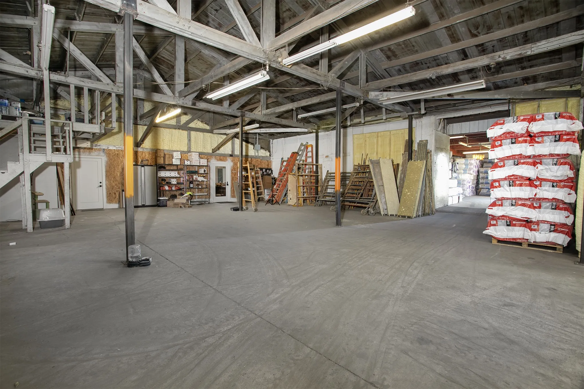 Industrial For Rent in Smith County , 15393 State Highway 64, Tyler, Texas 75704, 0, 0, Garage spaces, 0 Sqft, built in 1960, mls#21372136, Real Estate Agent in Tyler, Homes For Rent in Smith county, Homes For Rent in Tyler, Realtor in Tyler Texas, Real Estate Brokerage Independent Realty Texas, Luminita Cordes Realtor