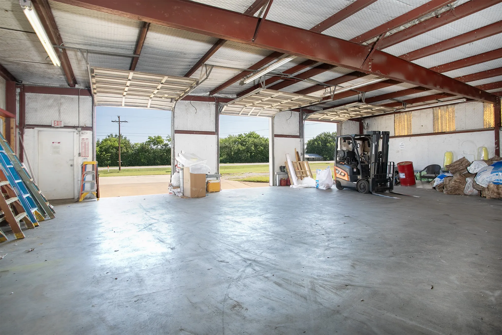 Industrial For Rent in Smith County , 15393 State Highway 64, Tyler, Texas 75704, 0, 0, Garage spaces, 0 Sqft, built in 1960, mls#21372136, Real Estate Agent in Tyler, Homes For Rent in Smith county, Homes For Rent in Tyler, Realtor in Tyler Texas, Real Estate Brokerage Independent Realty Texas, Luminita Cordes Realtor