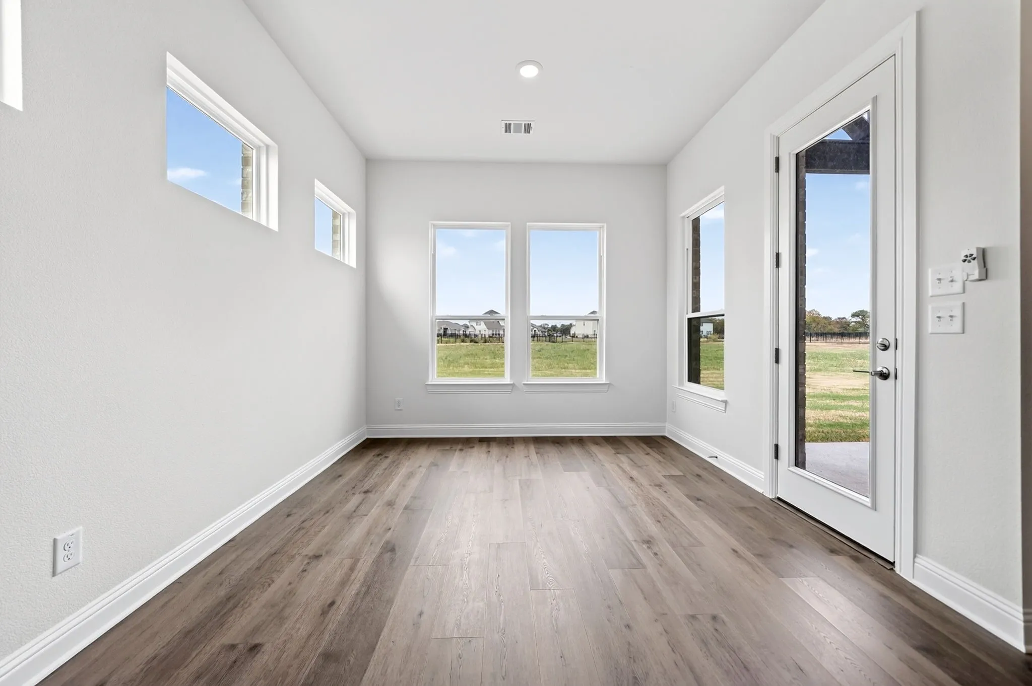 Single Family Residence For Sale in Hunt County , 4009 Tamarack Lane, Royse City, Texas 75189, 4 Bedroom, 3 Bathroom, 2 Garage spaces, 3,001 Sqft, built in 2026, mls#21372120, Real Estate Agent in Royse City, Homes For Sale in Hunt county, Homes For Sale in Royse City, Realtor in Royse City Texas, Real Estate Brokerage Independent Realty Texas, Luminita Cordes Realtor