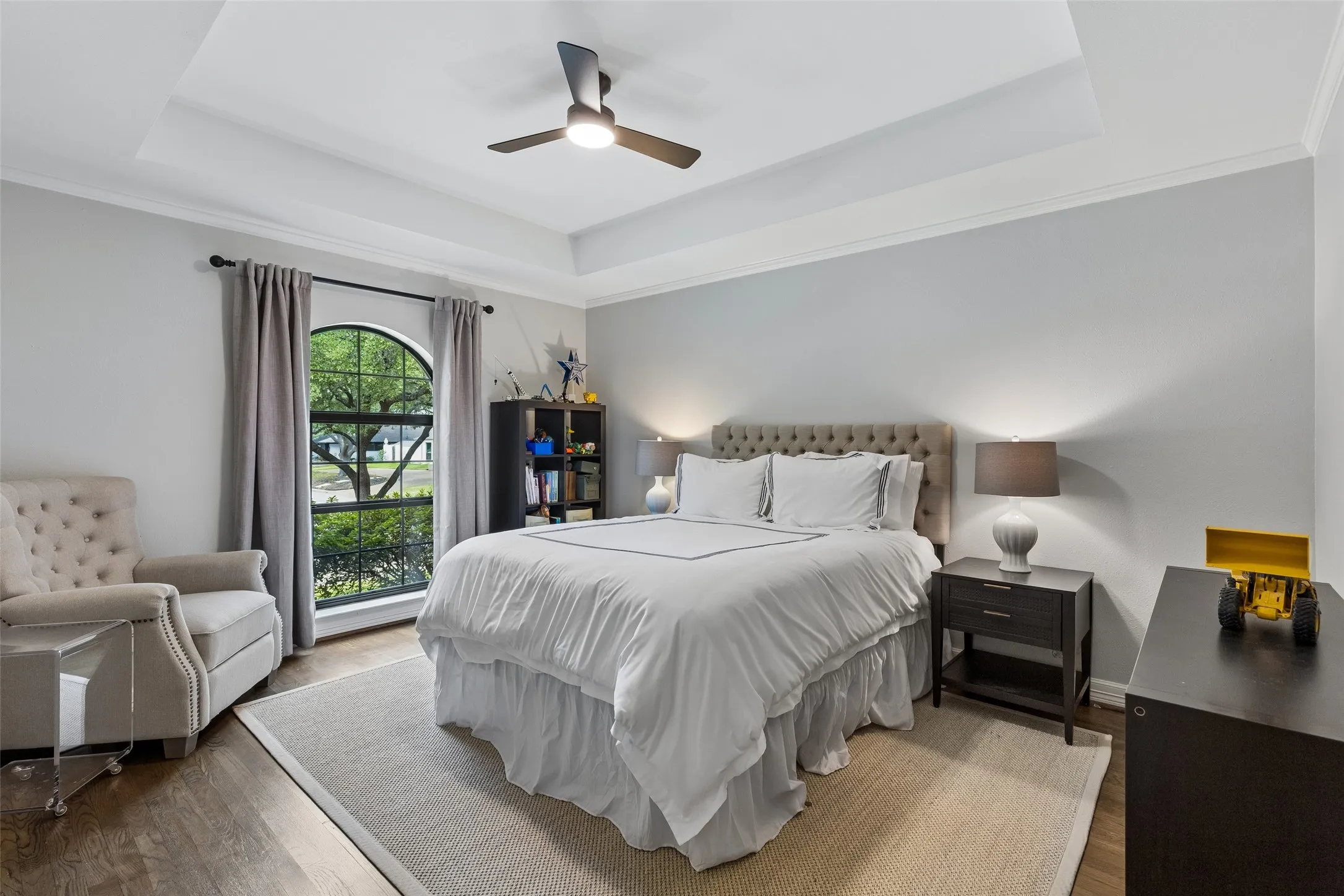 Single Family Residence For Sale in Dallas County , 17020 Club Hill Drive, Dallas, Texas 75248, 5 Bedroom, 6 Bathroom, 3 Garage spaces, 5,506 Sqft, built in 1978, mls#21368685, Real Estate Agent in Dallas, Homes For Sale in Dallas county, Homes For Sale in Dallas, Realtor in Dallas Texas, Real Estate Brokerage Independent Realty Texas, Luminita Cordes Realtor