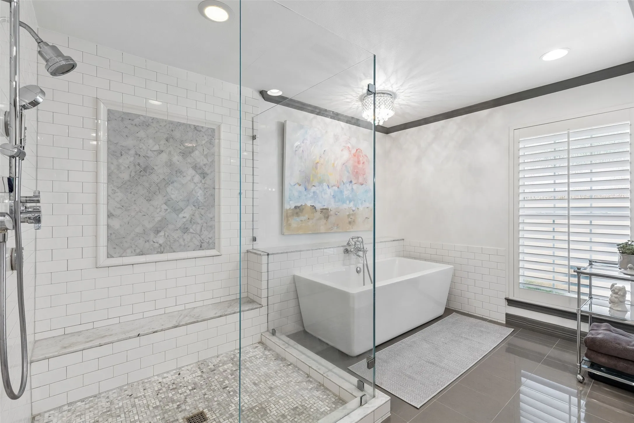 Single Family Residence For Sale in Dallas County , 17020 Club Hill Drive, Dallas, Texas 75248, 5 Bedroom, 6 Bathroom, 3 Garage spaces, 5,506 Sqft, built in 1978, mls#21368685, Real Estate Agent in Dallas, Homes For Sale in Dallas county, Homes For Sale in Dallas, Realtor in Dallas Texas, Real Estate Brokerage Independent Realty Texas, Luminita Cordes Realtor
