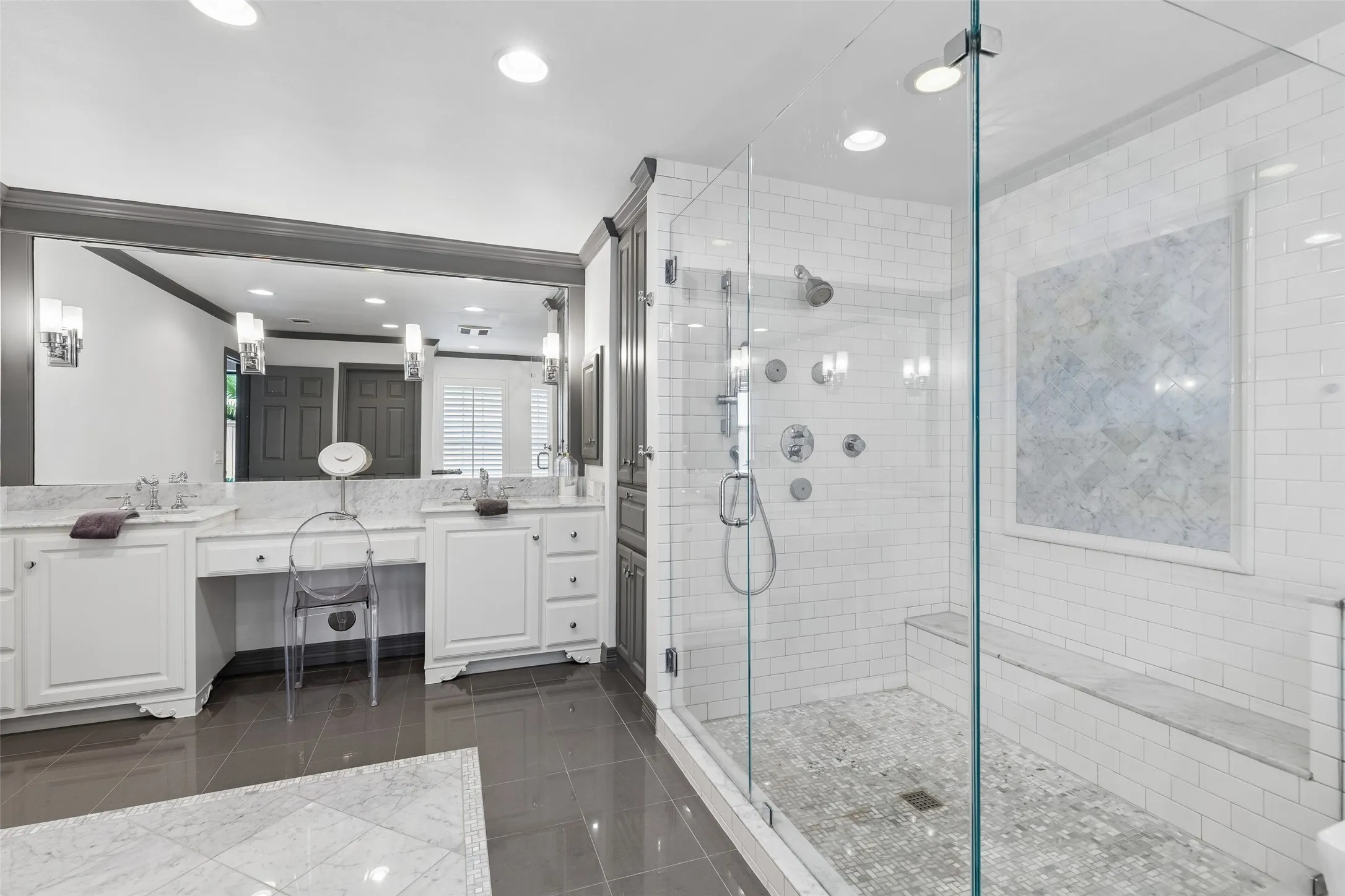 Single Family Residence For Sale in Dallas County , 17020 Club Hill Drive, Dallas, Texas 75248, 5 Bedroom, 6 Bathroom, 3 Garage spaces, 5,506 Sqft, built in 1978, mls#21368685, Real Estate Agent in Dallas, Homes For Sale in Dallas county, Homes For Sale in Dallas, Realtor in Dallas Texas, Real Estate Brokerage Independent Realty Texas, Luminita Cordes Realtor