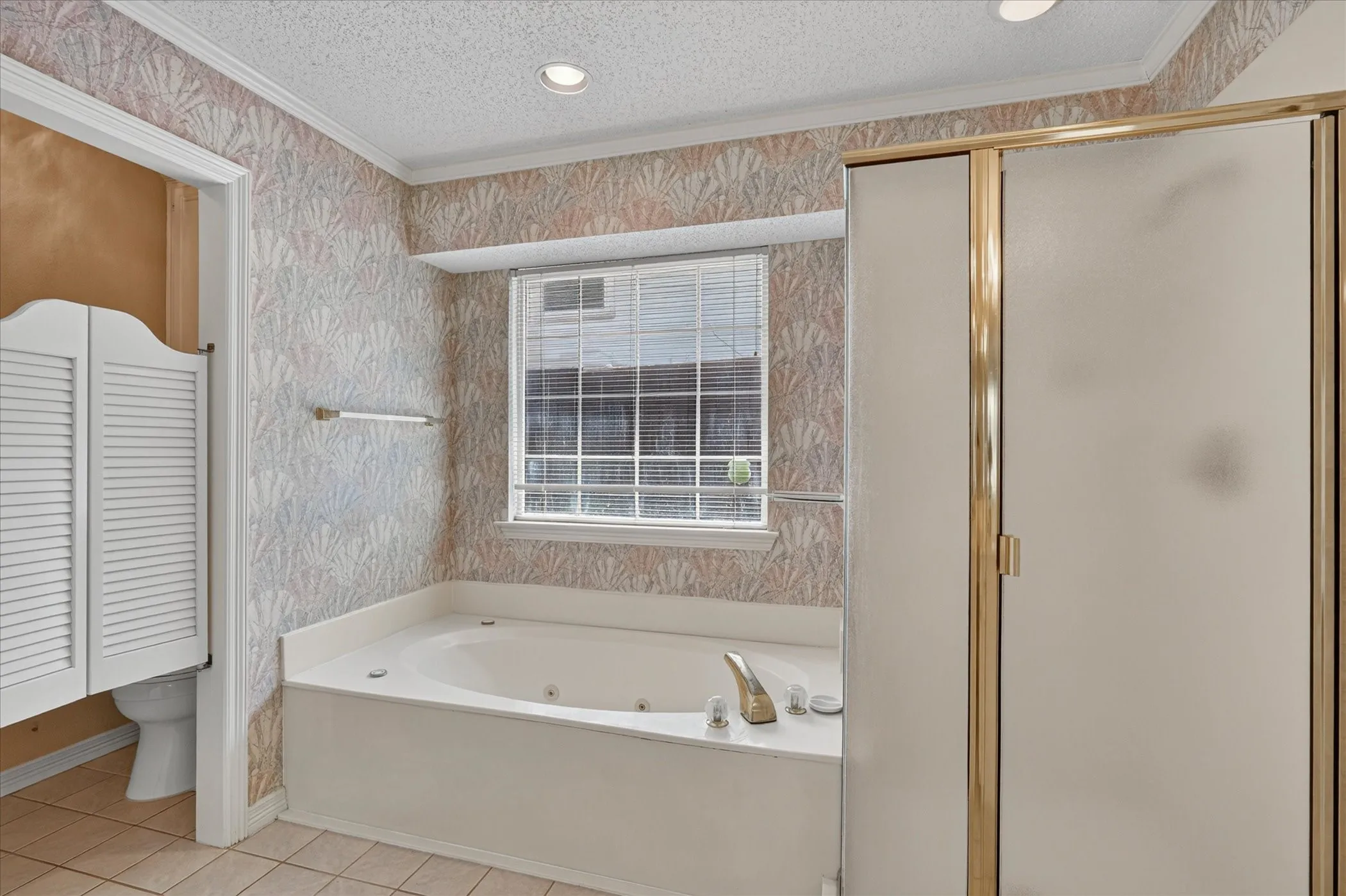 Single Family Residence For Rent in Collin County , 2667 Mum Drive, Richardson, Texas 75082, 4 Bedroom, 3 Bathroom, 2 Garage spaces, 2,403 Sqft, built in 1990, mls#21372147, Real Estate Agent in Richardson, Homes For Rent in Collin county, Homes For Rent in Richardson, Realtor in Richardson Texas, Real Estate Brokerage Independent Realty Texas, Luminita Cordes Realtor