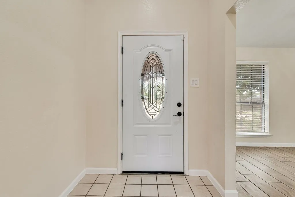 Single Family Residence For Rent in Dallas County , 3206 Andrea Lane, Garland, Texas 75040, 3 Bedroom, 2 Bathroom, 2 Garage spaces, 2,158 Sqft, built in 1987, mls#21371719, Real Estate Agent in Garland, Homes For Rent in Dallas county, Homes For Rent in Garland, Realtor in Garland Texas, Real Estate Brokerage Independent Realty Texas, Luminita Cordes Realtor