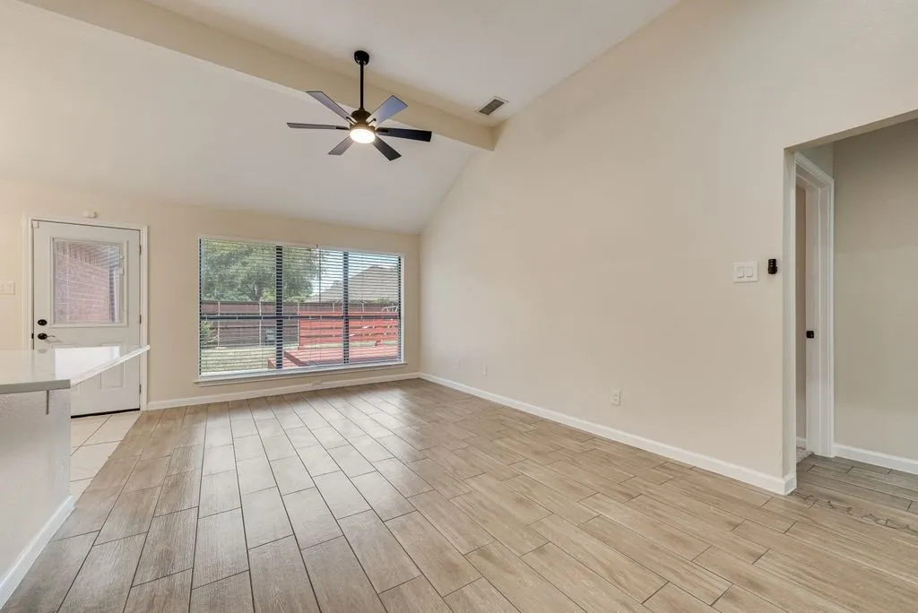 Single Family Residence For Rent in Dallas County , 3206 Andrea Lane, Garland, Texas 75040, 3 Bedroom, 2 Bathroom, 2 Garage spaces, 2,158 Sqft, built in 1987, mls#21371719, Real Estate Agent in Garland, Homes For Rent in Dallas county, Homes For Rent in Garland, Realtor in Garland Texas, Real Estate Brokerage Independent Realty Texas, Luminita Cordes Realtor