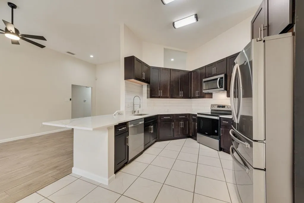 Single Family Residence For Rent in Dallas County , 3206 Andrea Lane, Garland, Texas 75040, 3 Bedroom, 2 Bathroom, 2 Garage spaces, 2,158 Sqft, built in 1987, mls#21371719, Real Estate Agent in Garland, Homes For Rent in Dallas county, Homes For Rent in Garland, Realtor in Garland Texas, Real Estate Brokerage Independent Realty Texas, Luminita Cordes Realtor