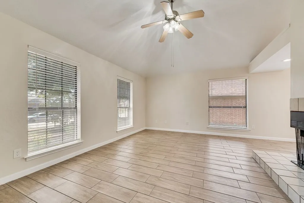 Single Family Residence For Rent in Dallas County , 3206 Andrea Lane, Garland, Texas 75040, 3 Bedroom, 2 Bathroom, 2 Garage spaces, 2,158 Sqft, built in 1987, mls#21371719, Real Estate Agent in Garland, Homes For Rent in Dallas county, Homes For Rent in Garland, Realtor in Garland Texas, Real Estate Brokerage Independent Realty Texas, Luminita Cordes Realtor