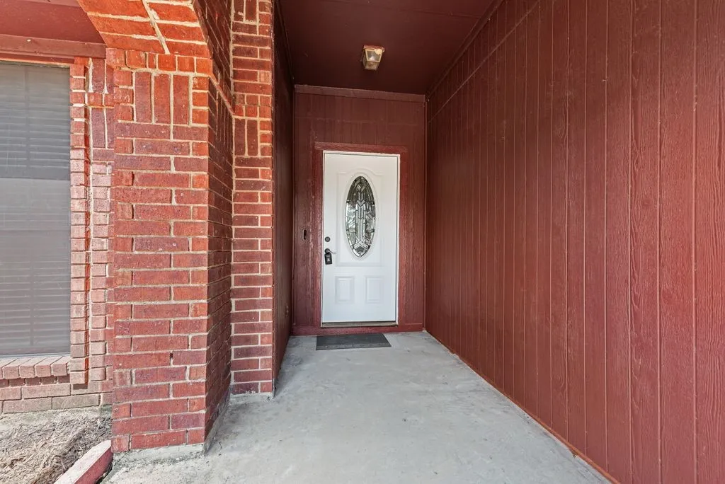 Single Family Residence For Rent in Dallas County , 3206 Andrea Lane, Garland, Texas 75040, 3 Bedroom, 2 Bathroom, 2 Garage spaces, 2,158 Sqft, built in 1987, mls#21371719, Real Estate Agent in Garland, Homes For Rent in Dallas county, Homes For Rent in Garland, Realtor in Garland Texas, Real Estate Brokerage Independent Realty Texas, Luminita Cordes Realtor