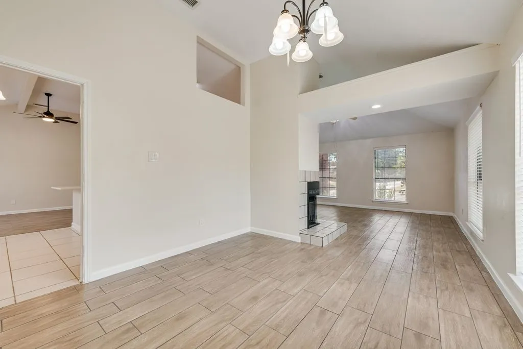 Single Family Residence For Rent in Dallas County , 3206 Andrea Lane, Garland, Texas 75040, 3 Bedroom, 2 Bathroom, 2 Garage spaces, 2,158 Sqft, built in 1987, mls#21371719, Real Estate Agent in Garland, Homes For Rent in Dallas county, Homes For Rent in Garland, Realtor in Garland Texas, Real Estate Brokerage Independent Realty Texas, Luminita Cordes Realtor
