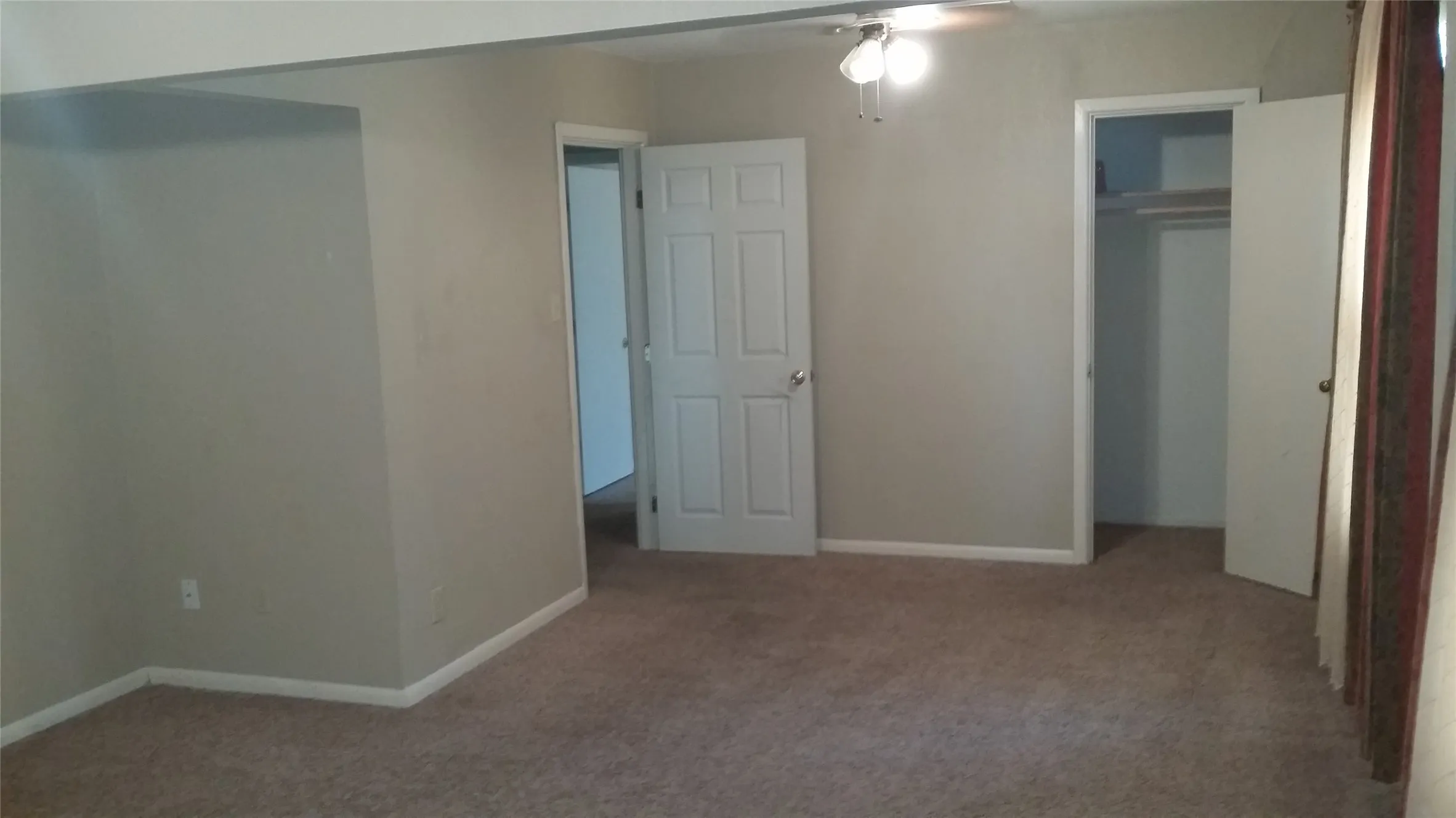 Single Family Residence For Rent in Taylor County , 910 Westmoreland Street, Abilene, Texas 79603, 2 Bedroom, 1 Bathroom, Garage spaces, 1,345 Sqft, built in 1954, mls#21372155, Real Estate Agent in Abilene, Homes For Rent in Taylor county, Homes For Rent in Abilene, Realtor in Abilene Texas, Real Estate Brokerage Independent Realty Texas, Luminita Cordes Realtor