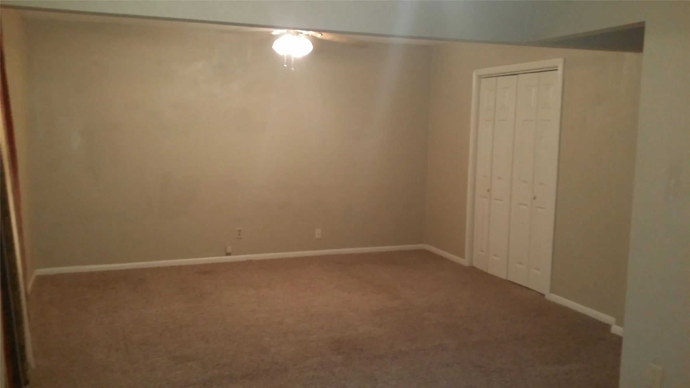 Single Family Residence For Rent in Taylor County , 910 Westmoreland Street, Abilene, Texas 79603, 2 Bedroom, 1 Bathroom, Garage spaces, 1,345 Sqft, built in 1954, mls#21372155, Real Estate Agent in Abilene, Homes For Rent in Taylor county, Homes For Rent in Abilene, Realtor in Abilene Texas, Real Estate Brokerage Independent Realty Texas, Luminita Cordes Realtor