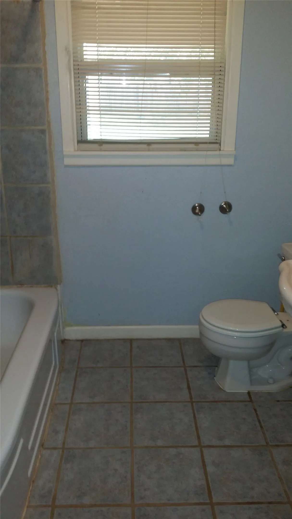 Single Family Residence For Rent in Taylor County , 910 Westmoreland Street, Abilene, Texas 79603, 2 Bedroom, 1 Bathroom, Garage spaces, 1,345 Sqft, built in 1954, mls#21372155, Real Estate Agent in Abilene, Homes For Rent in Taylor county, Homes For Rent in Abilene, Realtor in Abilene Texas, Real Estate Brokerage Independent Realty Texas, Luminita Cordes Realtor