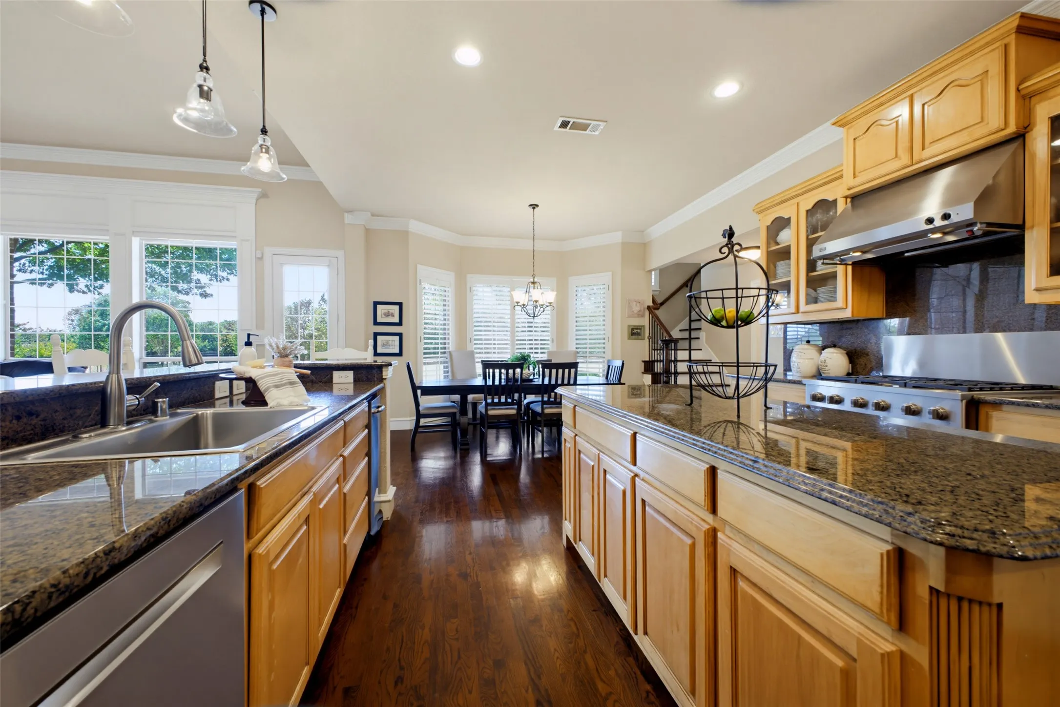 Single Family Residence For Sale in Collin County , 5203 Englenook Drive, Parker, Texas 75002, 6 Bedroom, 4 Bathroom, 3 Garage spaces, 4,476 Sqft, built in 2005, mls#21369840, Real Estate Agent in Parker, Homes For Sale in Collin county, Homes For Sale in Parker, Realtor in Parker Texas, Real Estate Brokerage Independent Realty Texas, Luminita Cordes Realtor