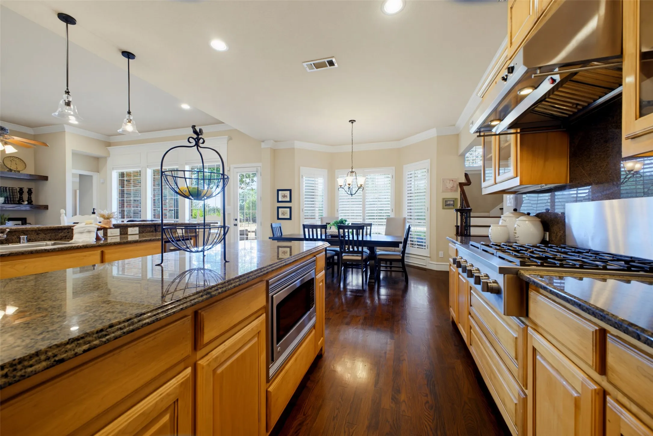 Single Family Residence For Sale in Collin County , 5203 Englenook Drive, Parker, Texas 75002, 6 Bedroom, 4 Bathroom, 3 Garage spaces, 4,476 Sqft, built in 2005, mls#21369840, Real Estate Agent in Parker, Homes For Sale in Collin county, Homes For Sale in Parker, Realtor in Parker Texas, Real Estate Brokerage Independent Realty Texas, Luminita Cordes Realtor