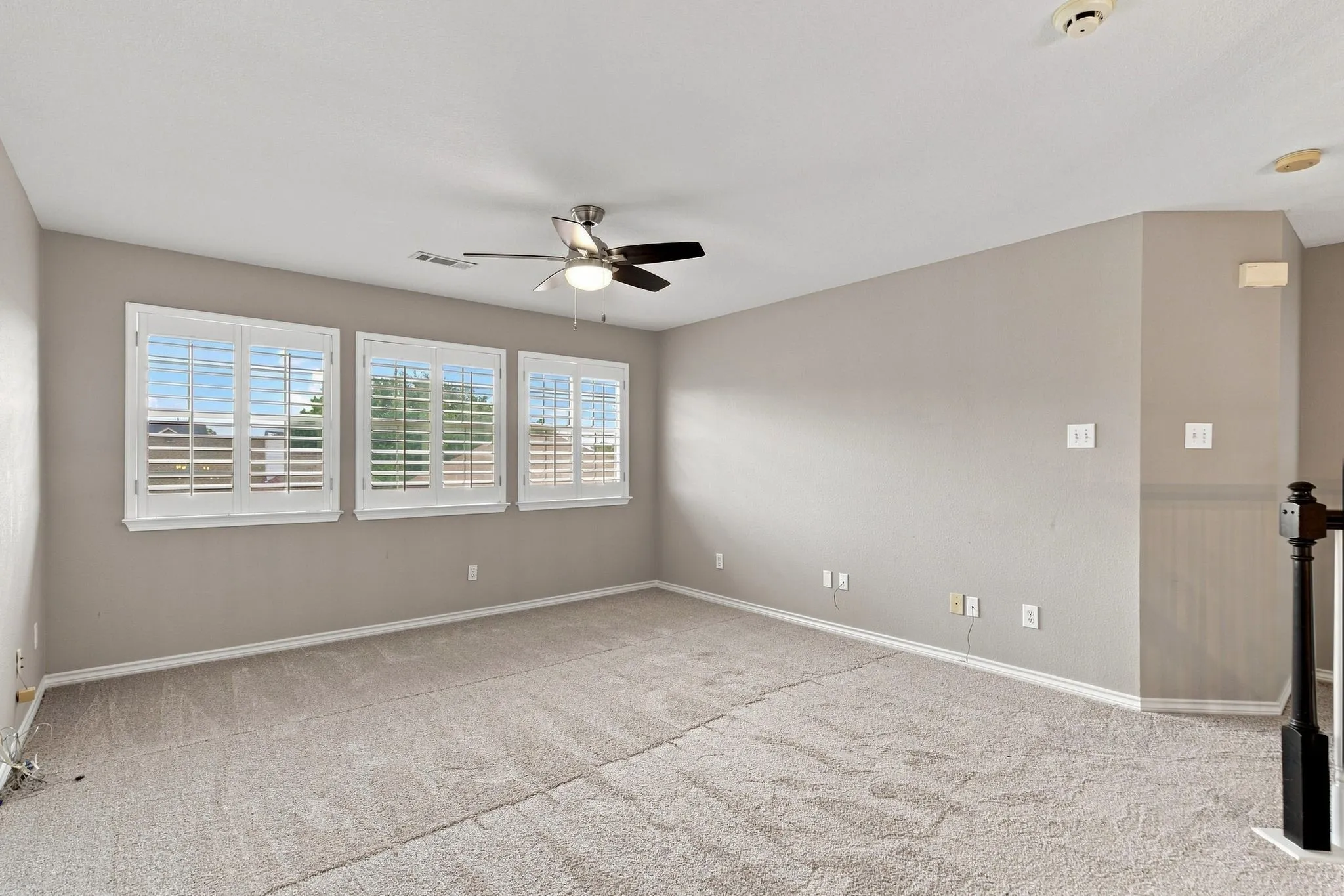 Single Family Residence For Sale in Collin County , 1609 Endicott Drive, Plano, Texas 75025, 3 Bedroom, 3 Bathroom, 2 Garage spaces, 2,732 Sqft, built in 1995, mls#21370808, Real Estate Agent in Plano, Homes For Sale in Collin county, Homes For Sale in Plano, Realtor in Plano Texas, Real Estate Brokerage Independent Realty Texas, Luminita Cordes Realtor